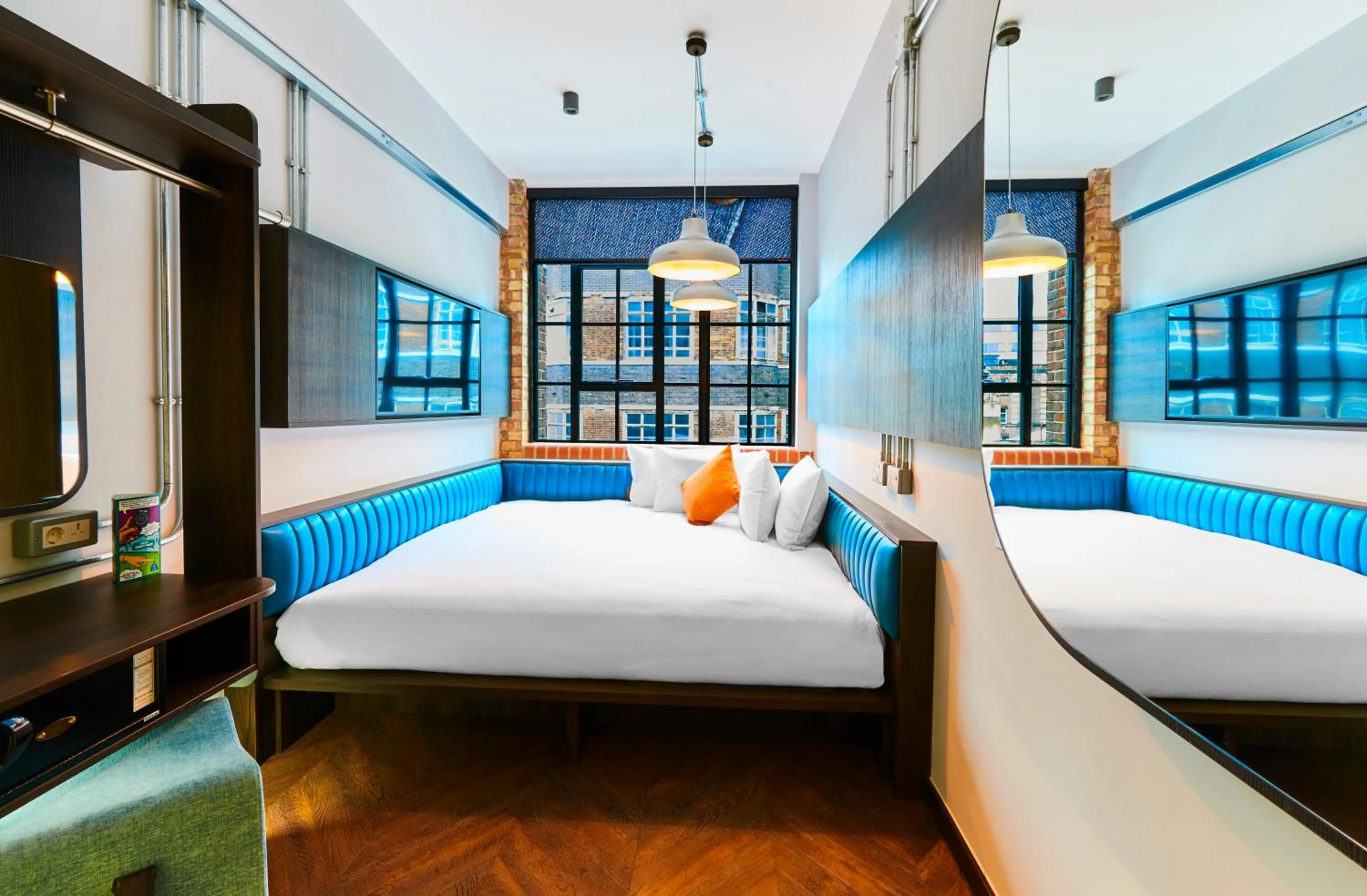 Photo of the whole room, Bed in New Road Hotel