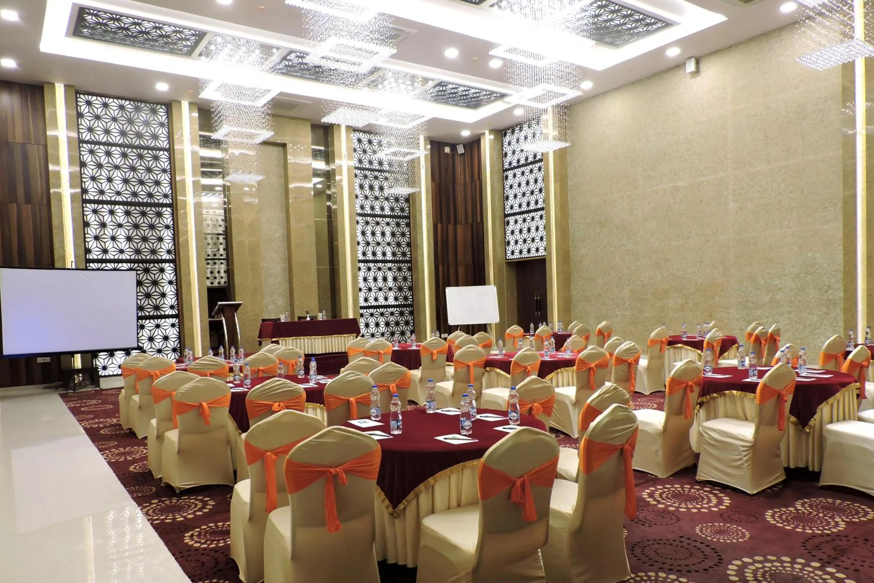 Banquet/Function facilities in Le Roi Digha