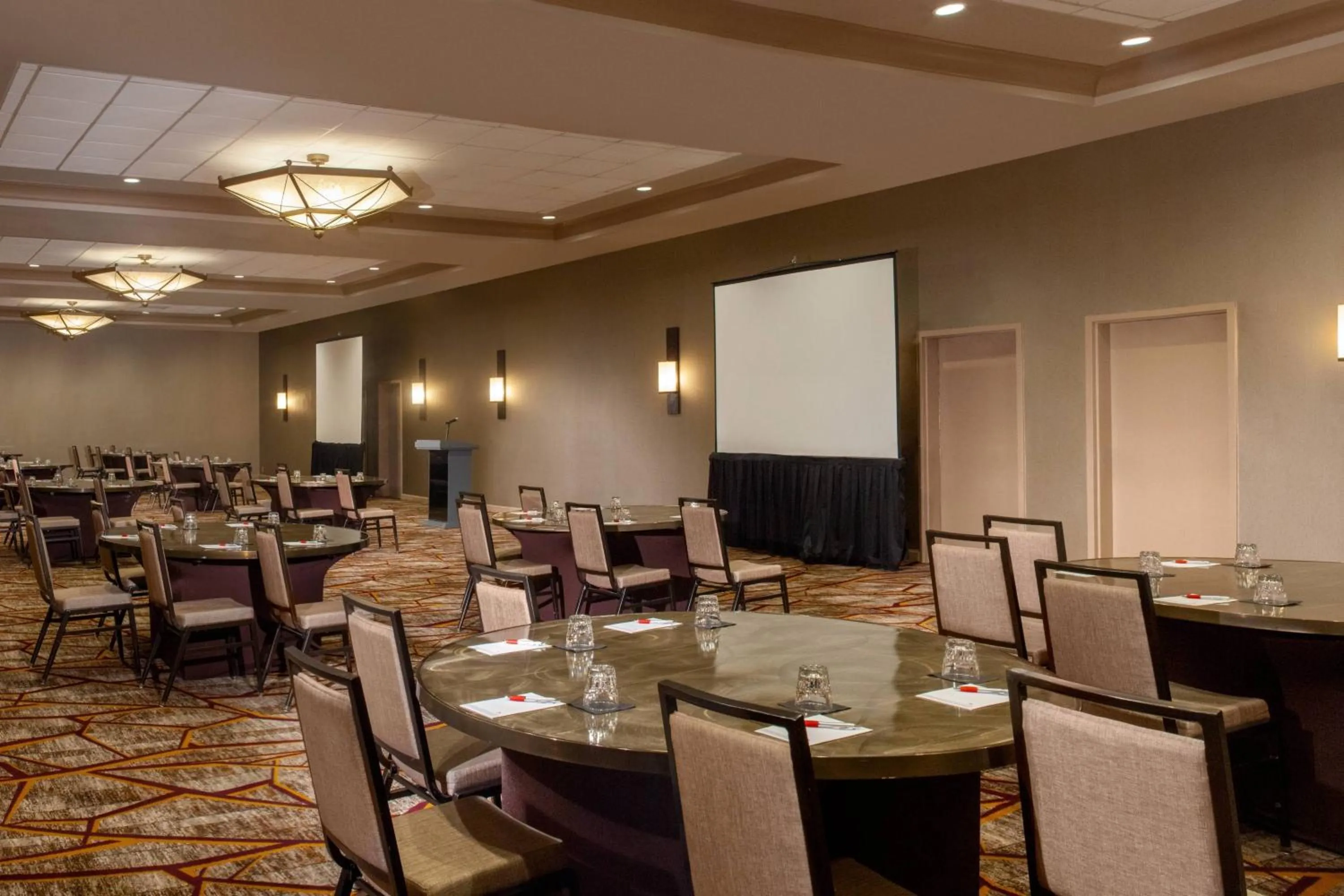 Meeting/conference room in Marriott Raleigh Durham Research Triangle Park