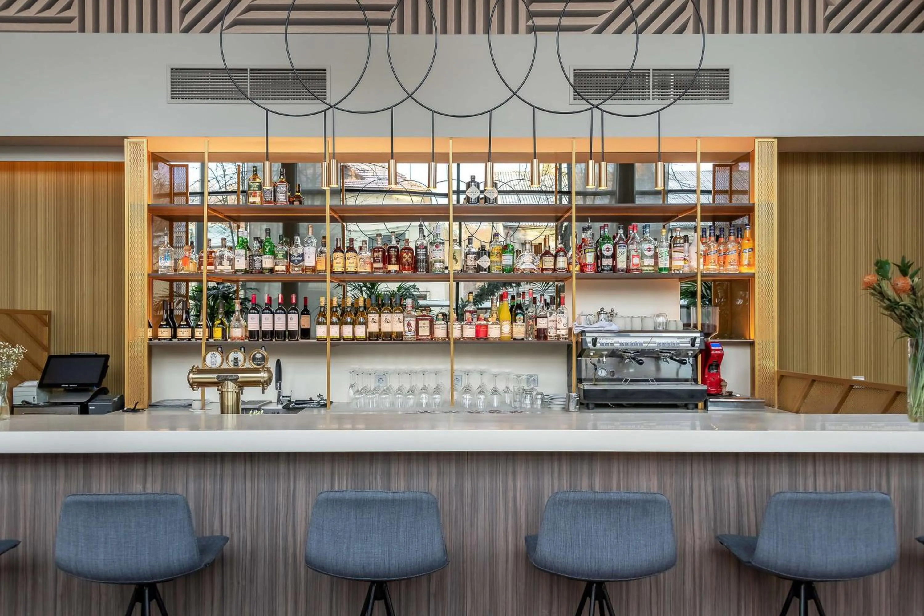 Lounge or bar in Radisson Hotel Kaunas