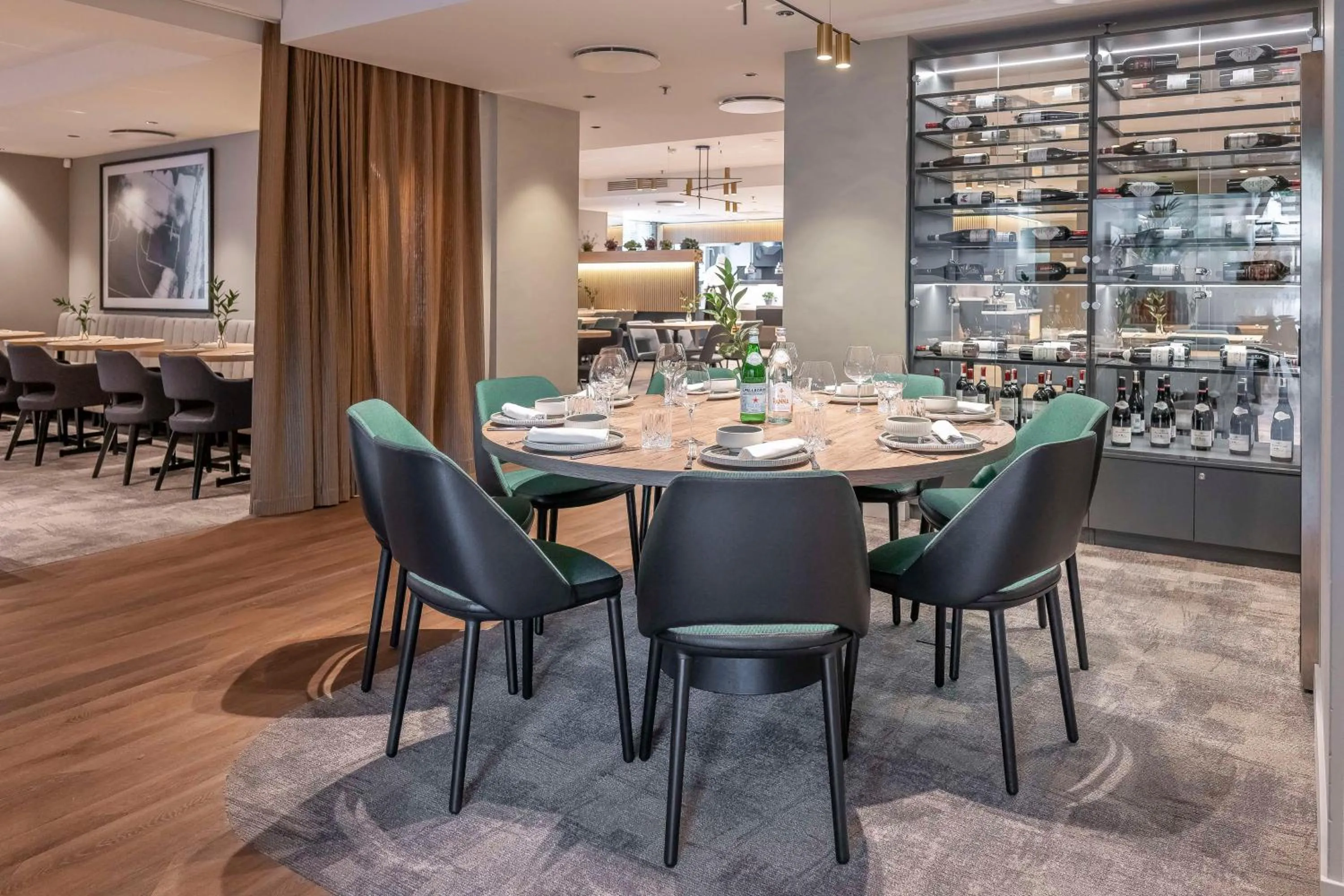 Restaurant/places to eat in Radisson Hotel Kaunas