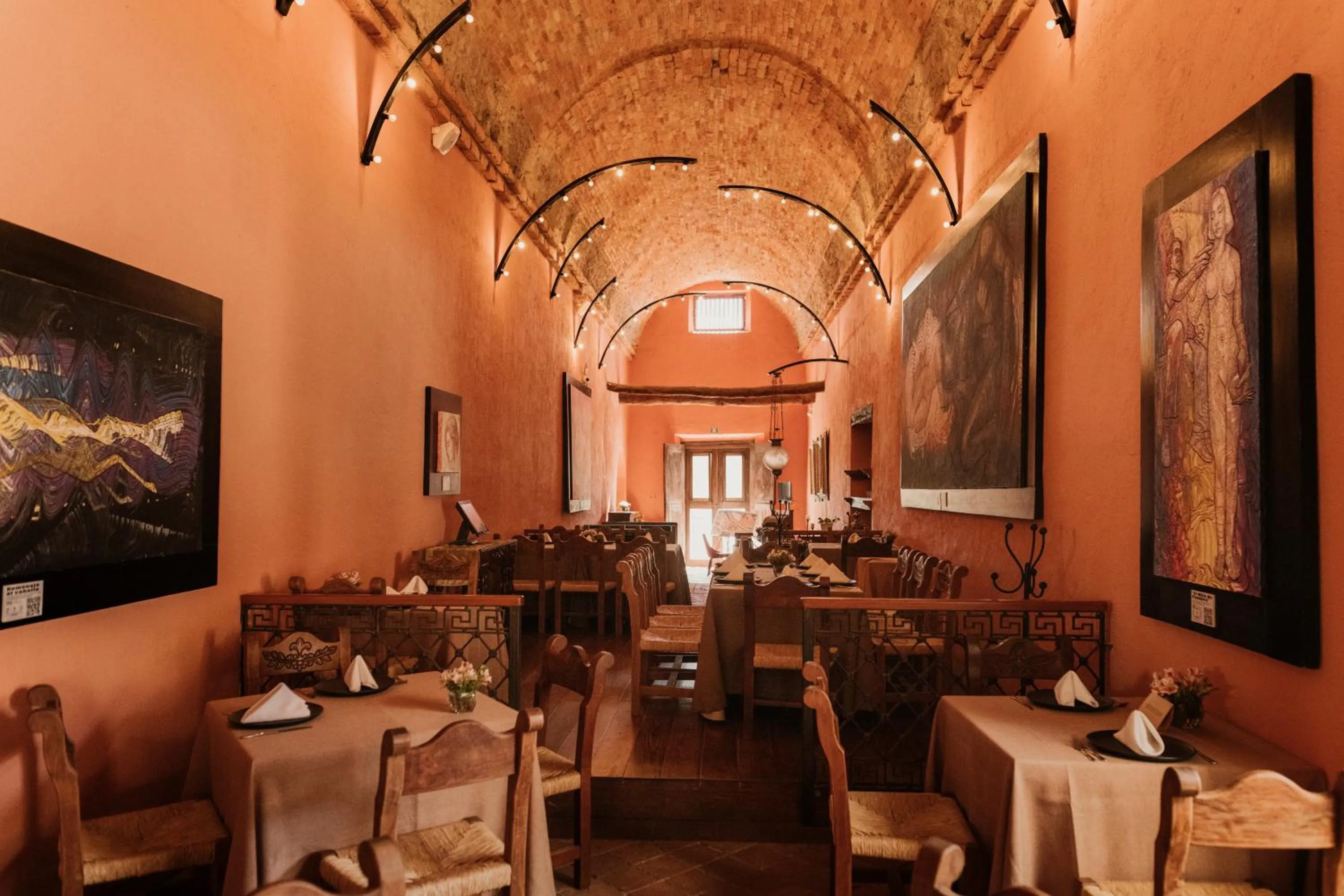 Restaurant/places to eat in Hacienda Sepulveda Hotel & Spa