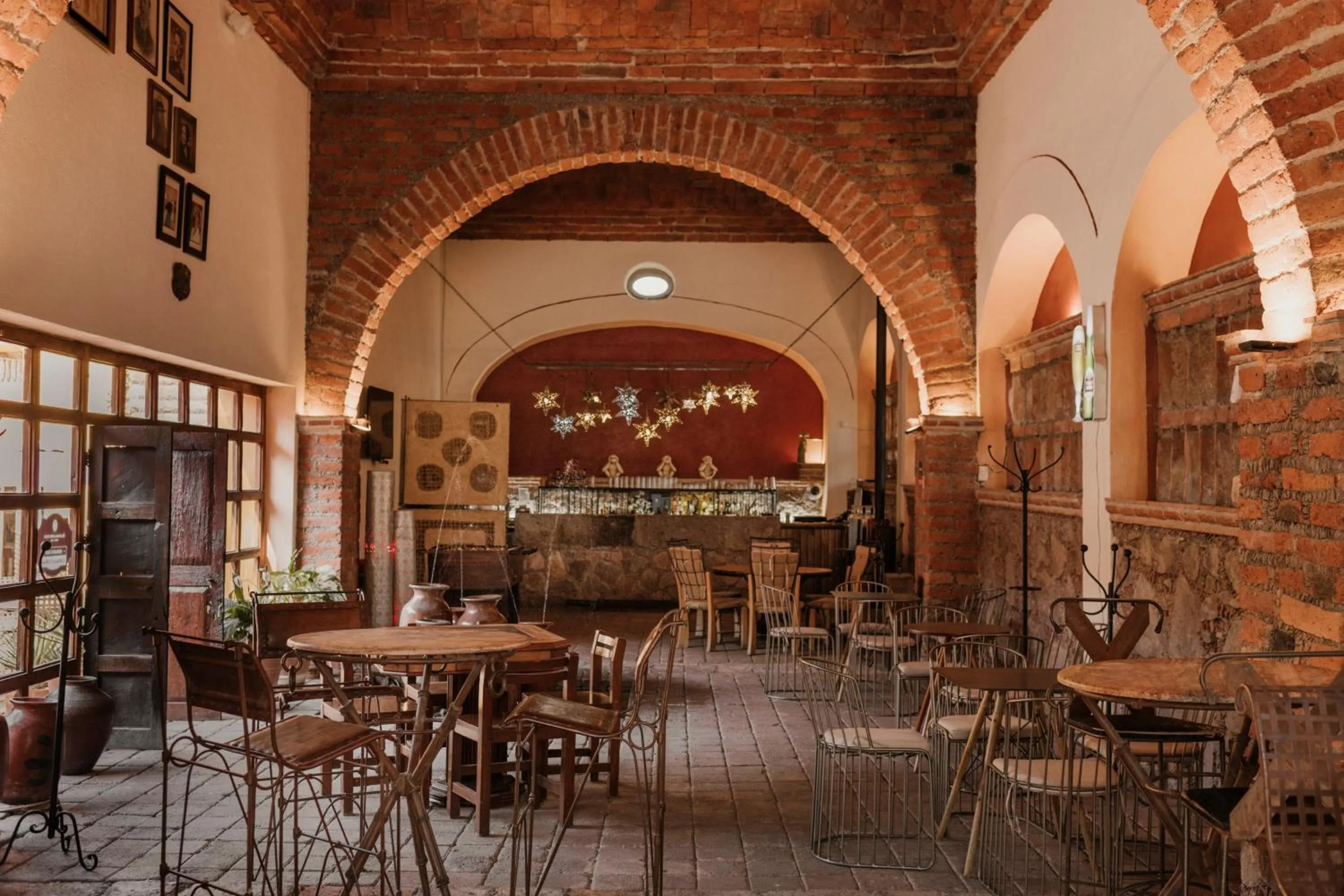 Living room in Hacienda Sepulveda Hotel & Spa