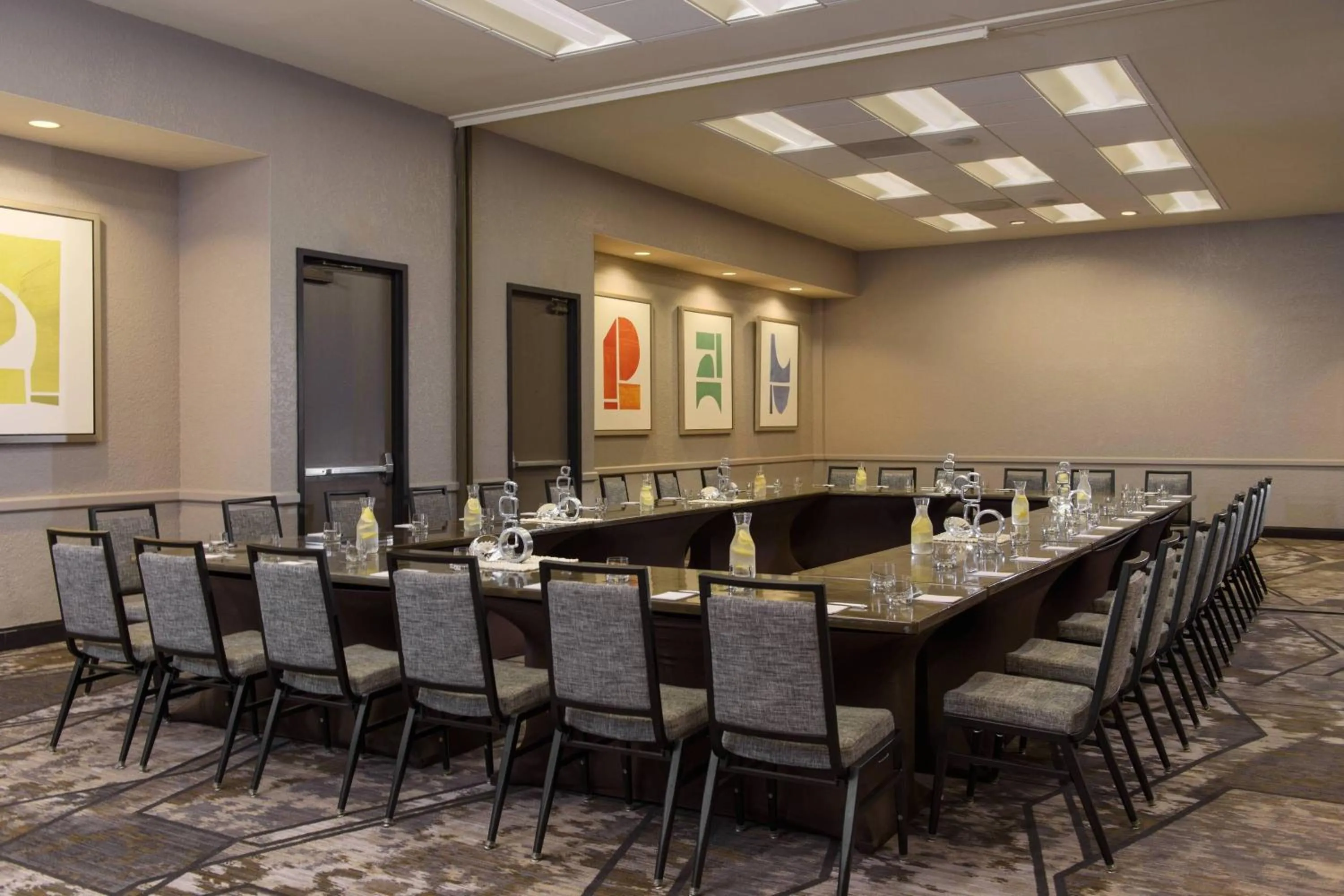 Meeting/conference room in Renaissance Palm Springs Hotel