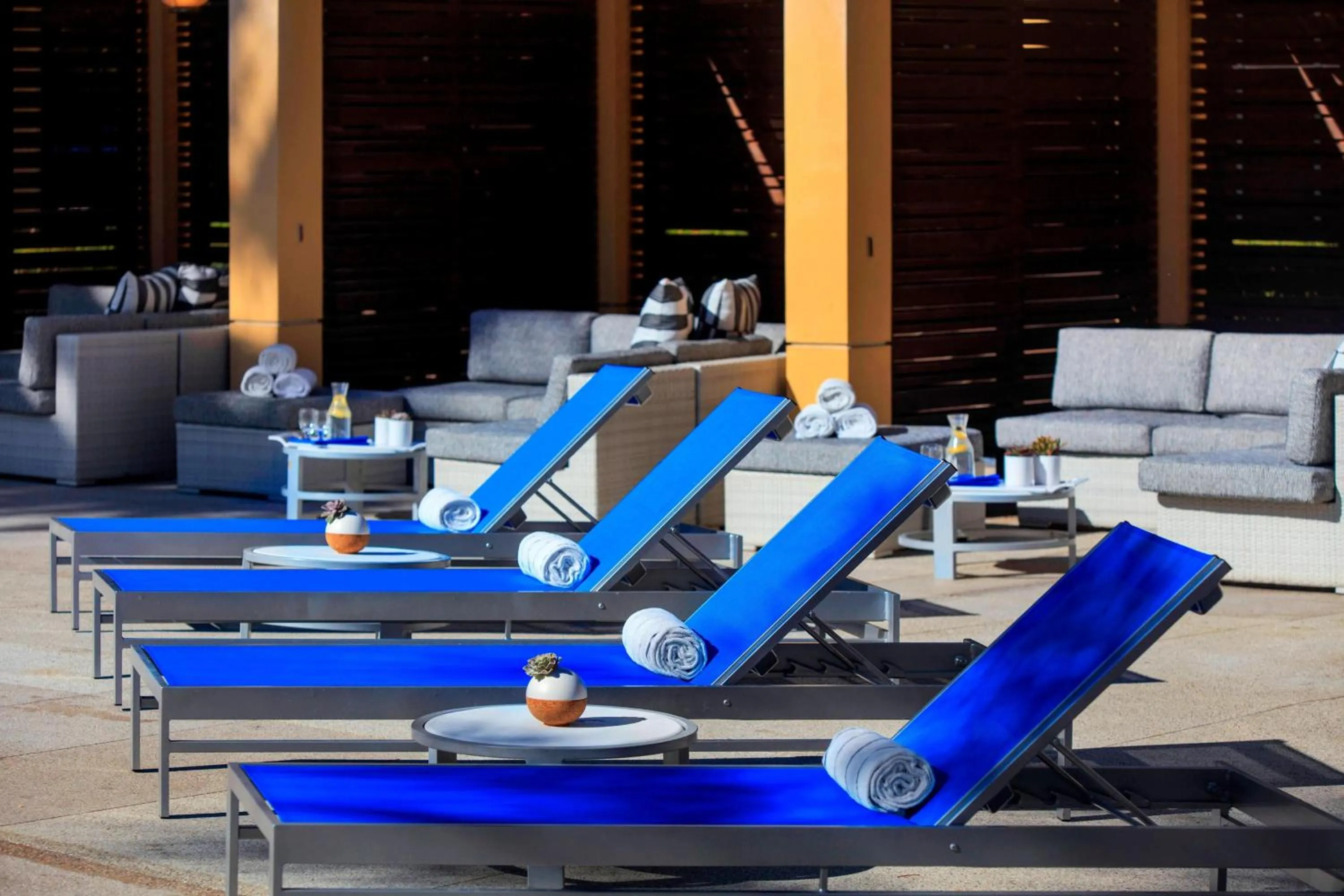 Fitness centre/facilities in Renaissance Palm Springs Hotel