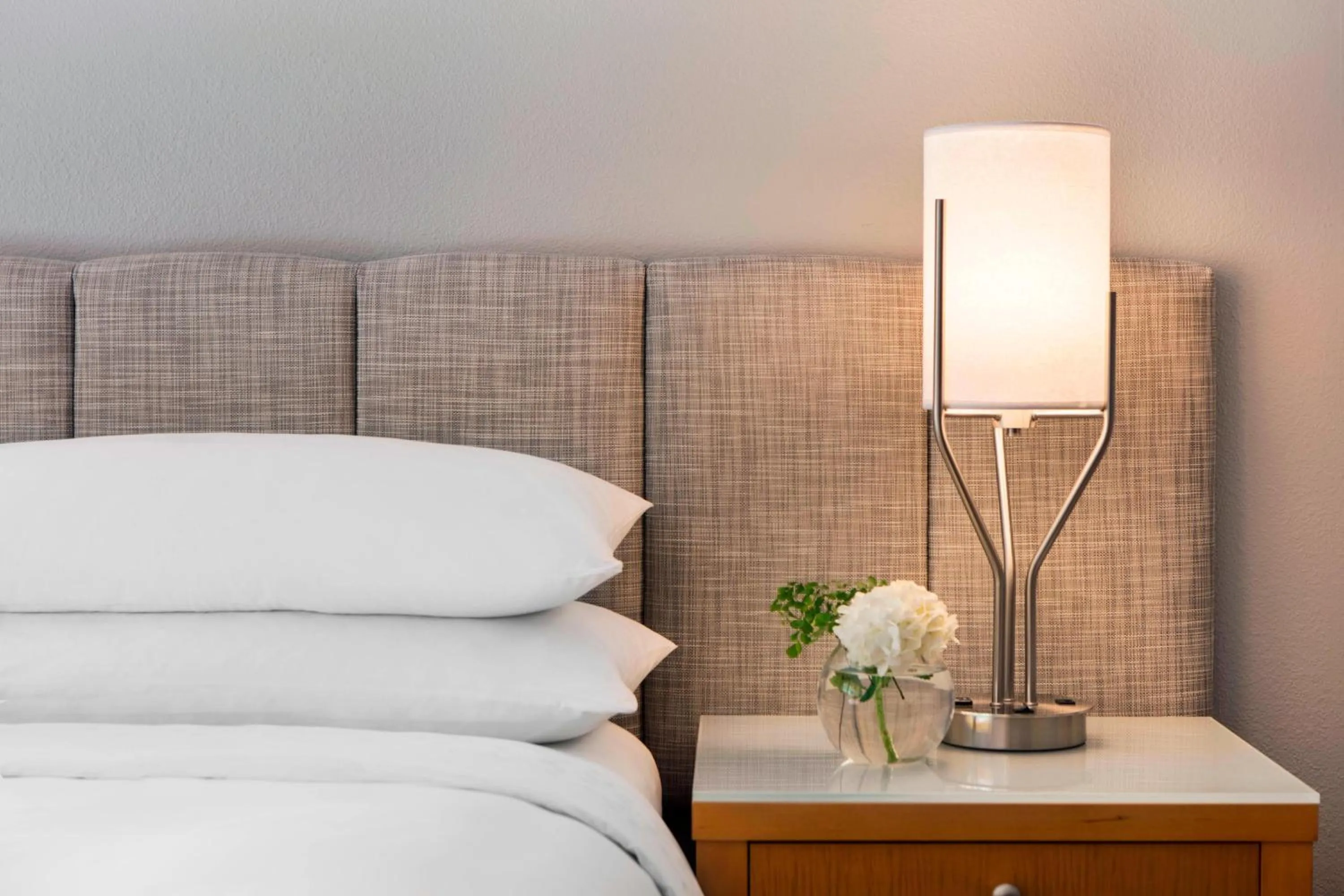 Photo of the whole room, Bed in Renaissance Palm Springs Hotel