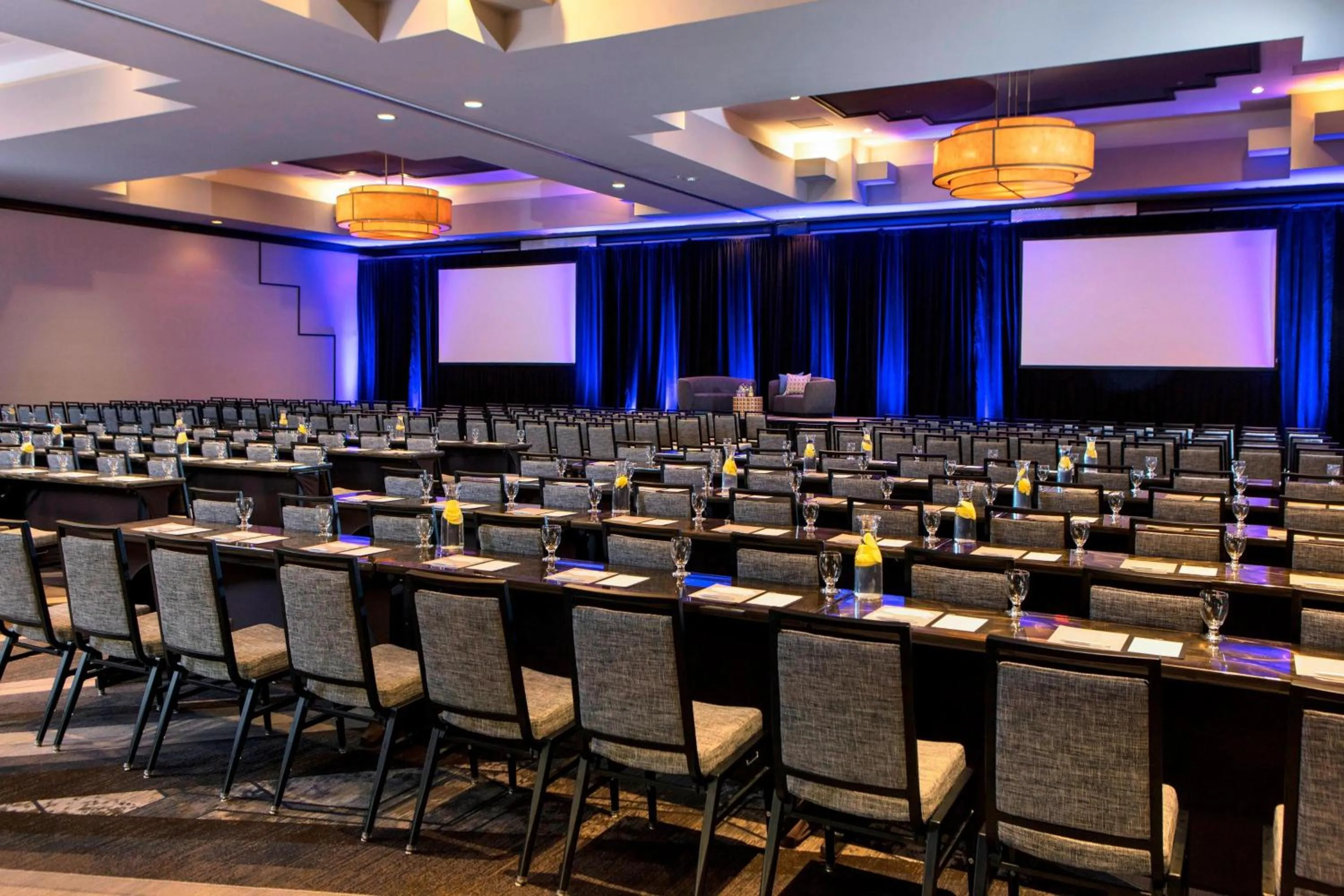 Meeting/conference room in Renaissance Palm Springs Hotel