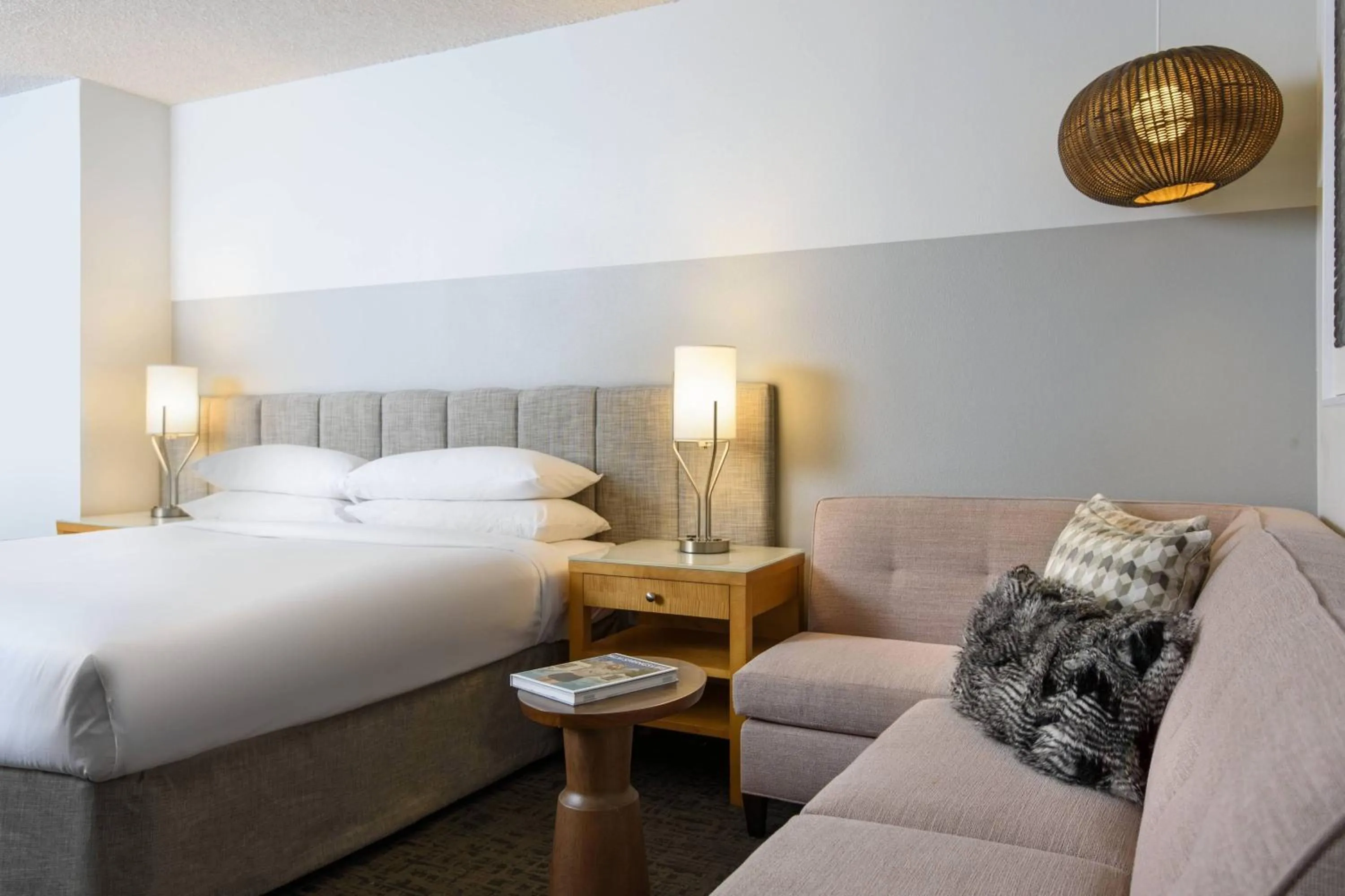 Photo of the whole room, Bed in Renaissance Palm Springs Hotel