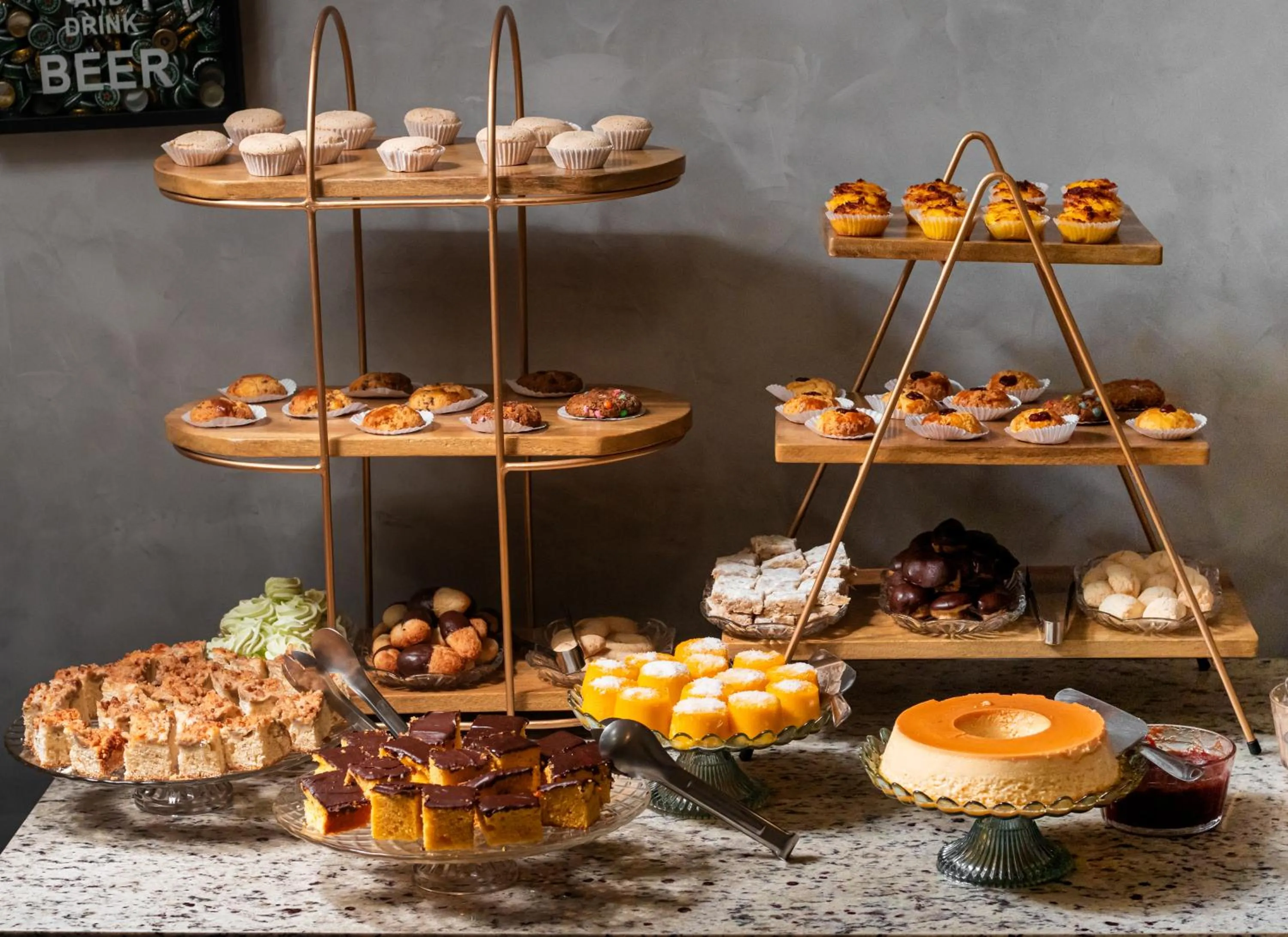 Breakfast in Hotel Golden Park Uberlandia By Nacional Inn