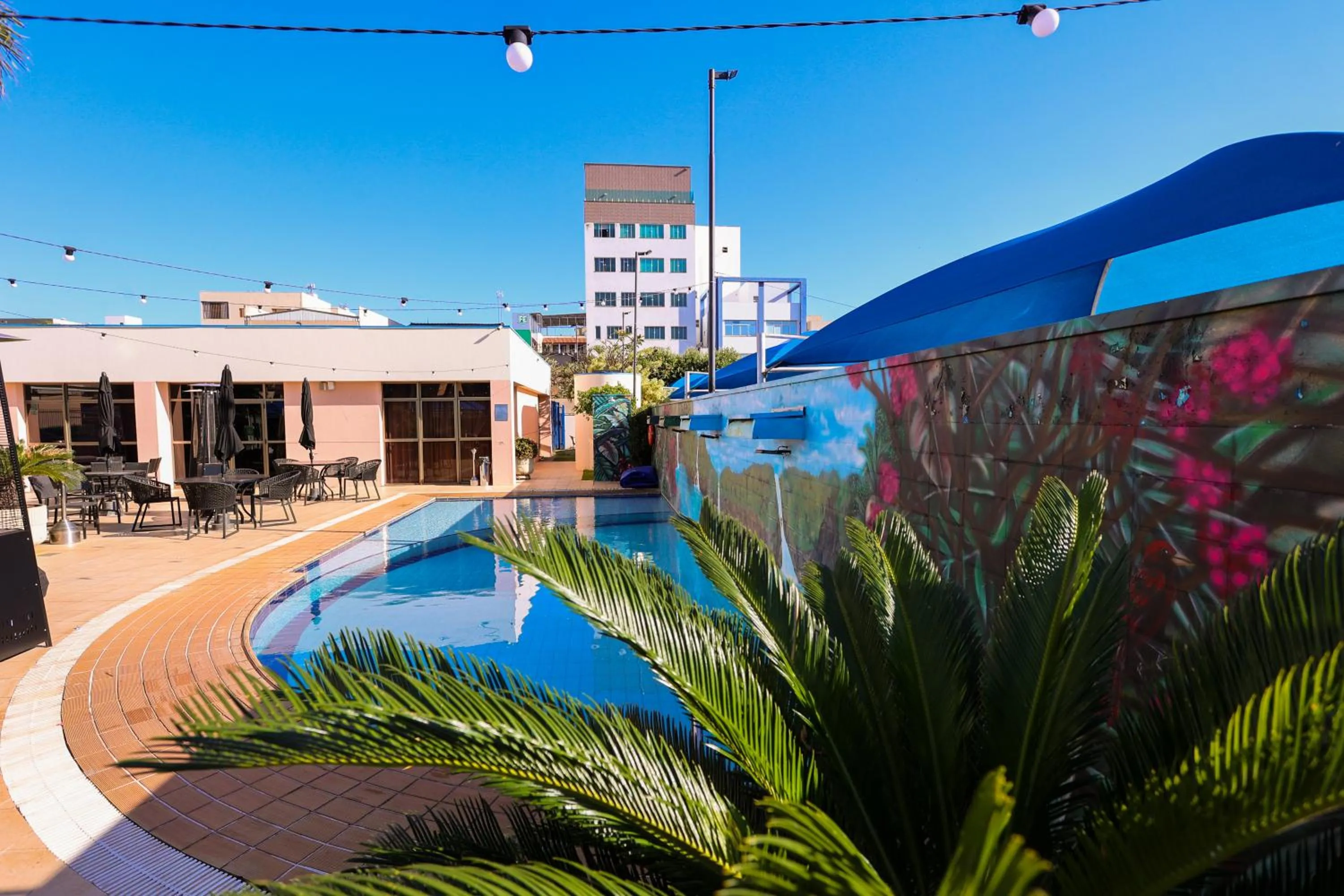 Pool view in Hotel Golden Park Uberlandia By Nacional Inn