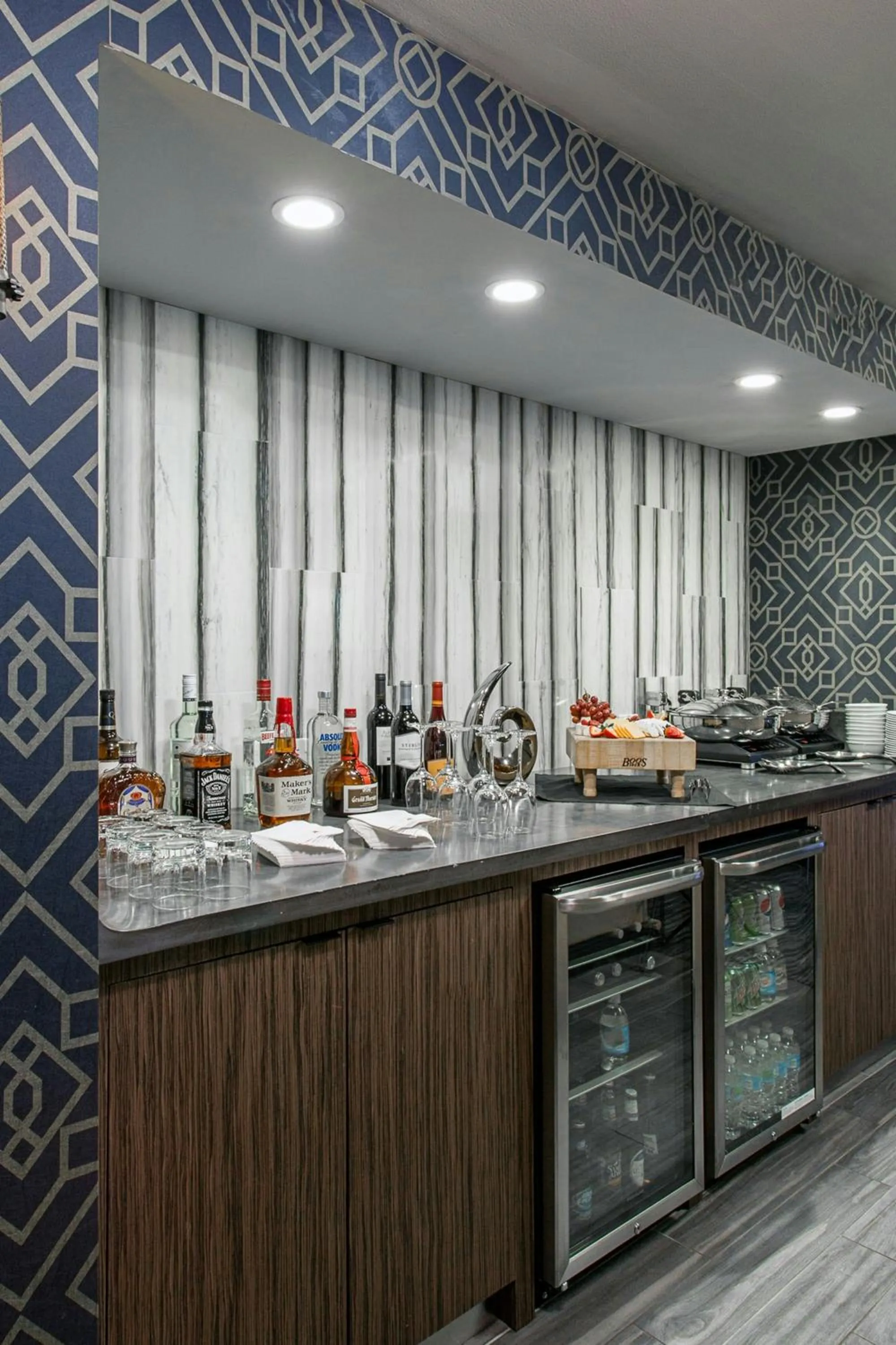 Lounge or bar in Rochester Airport Marriott