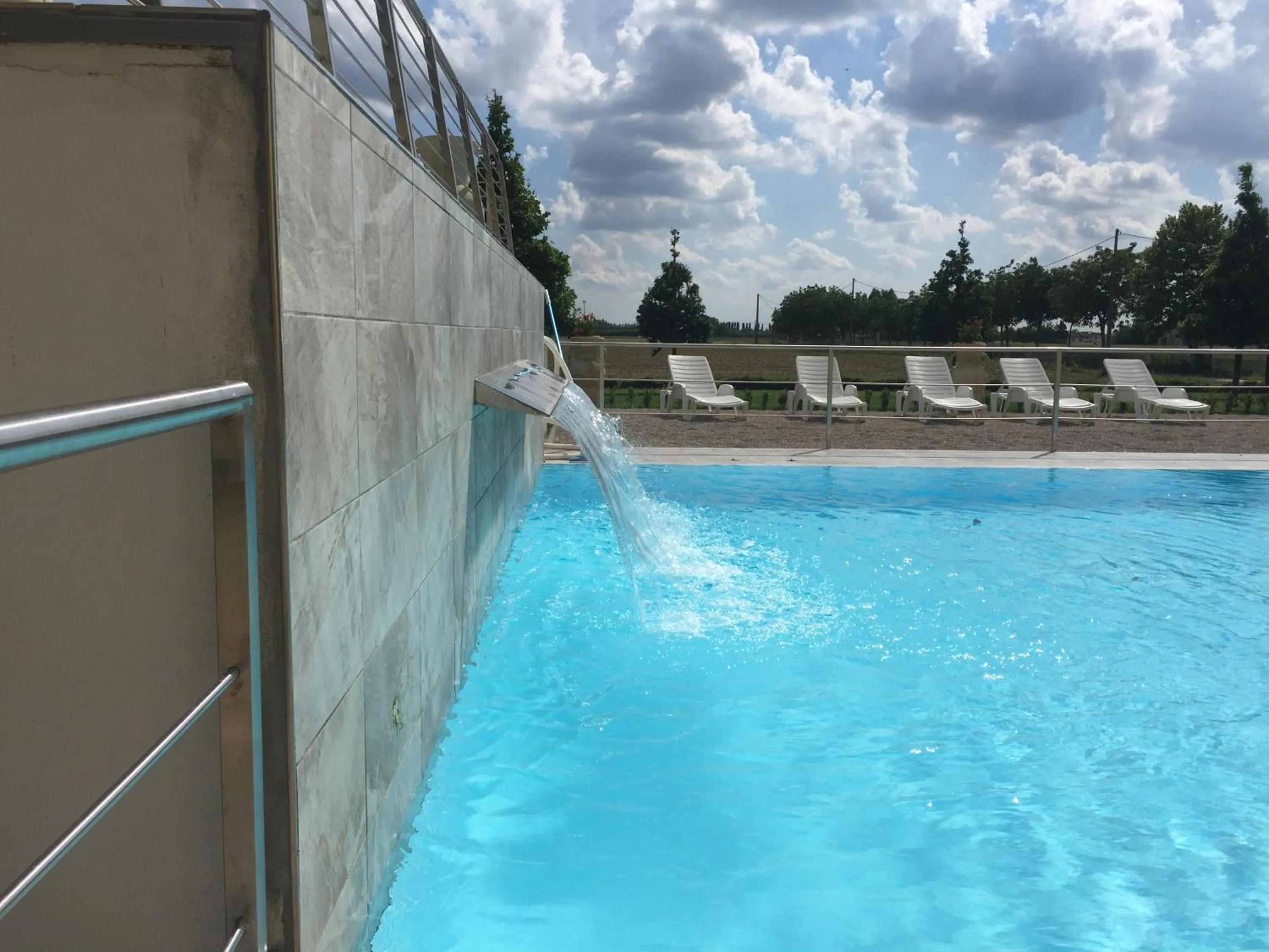 Swimming pool in B&B Casazze Dream