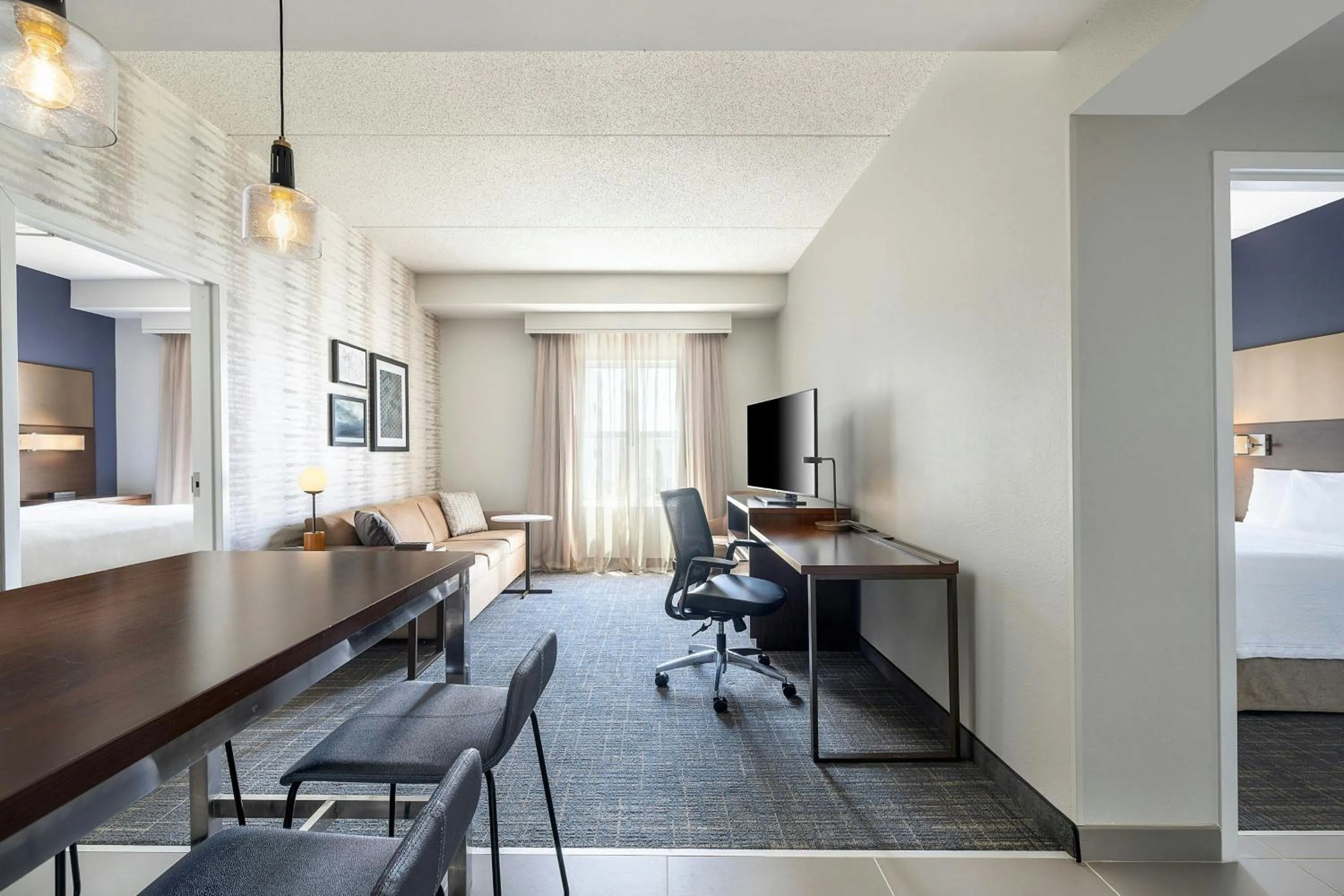 Living room, Bed in Residence Inn Rochester Henrietta