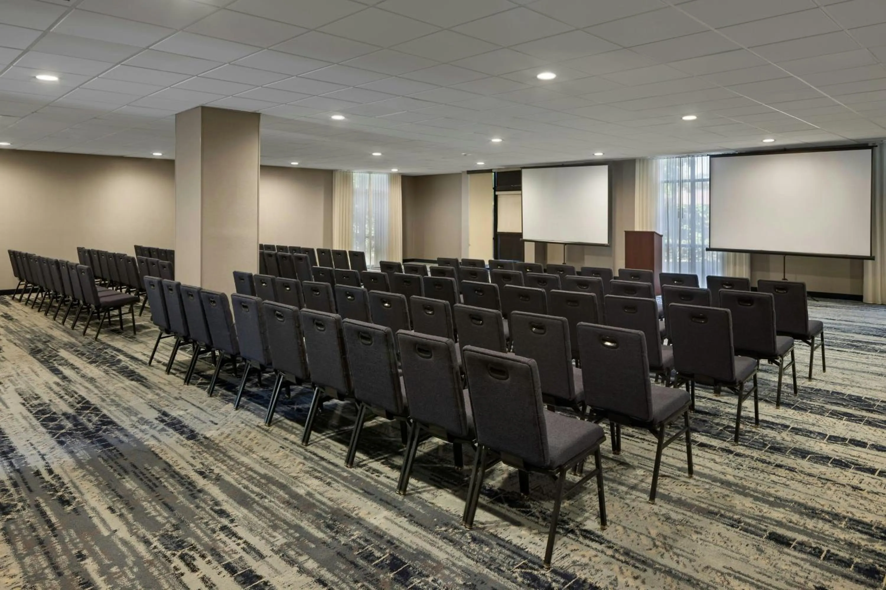 Meeting/conference room in Courtyard by Marriott Sacramento Midtown