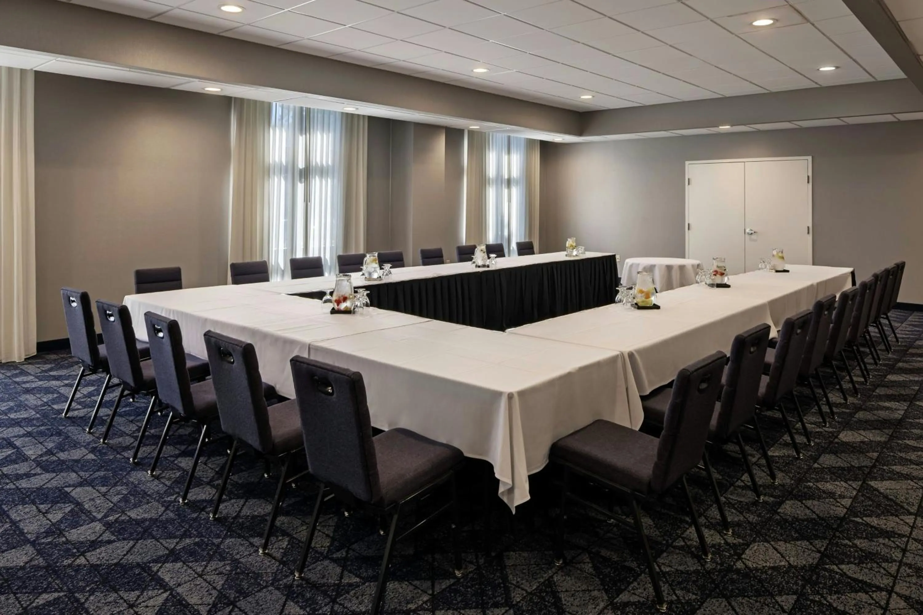 Meeting/conference room in Courtyard by Marriott Sacramento Midtown