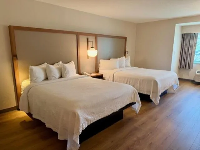 Bed in Fairfield Inn Sacramento Cal Expo