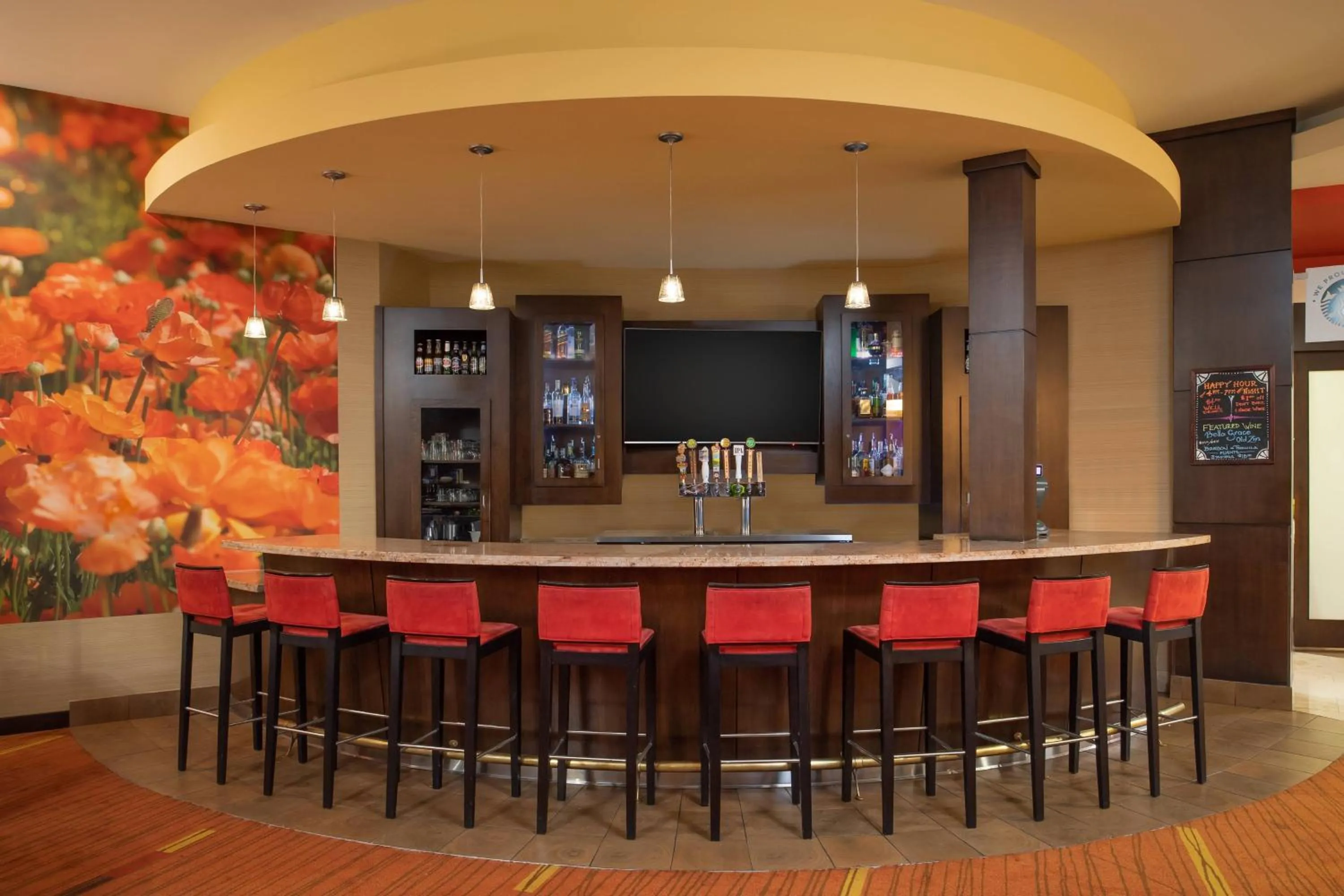 Lounge or bar in Courtyard by Marriott Sacramento Cal Expo