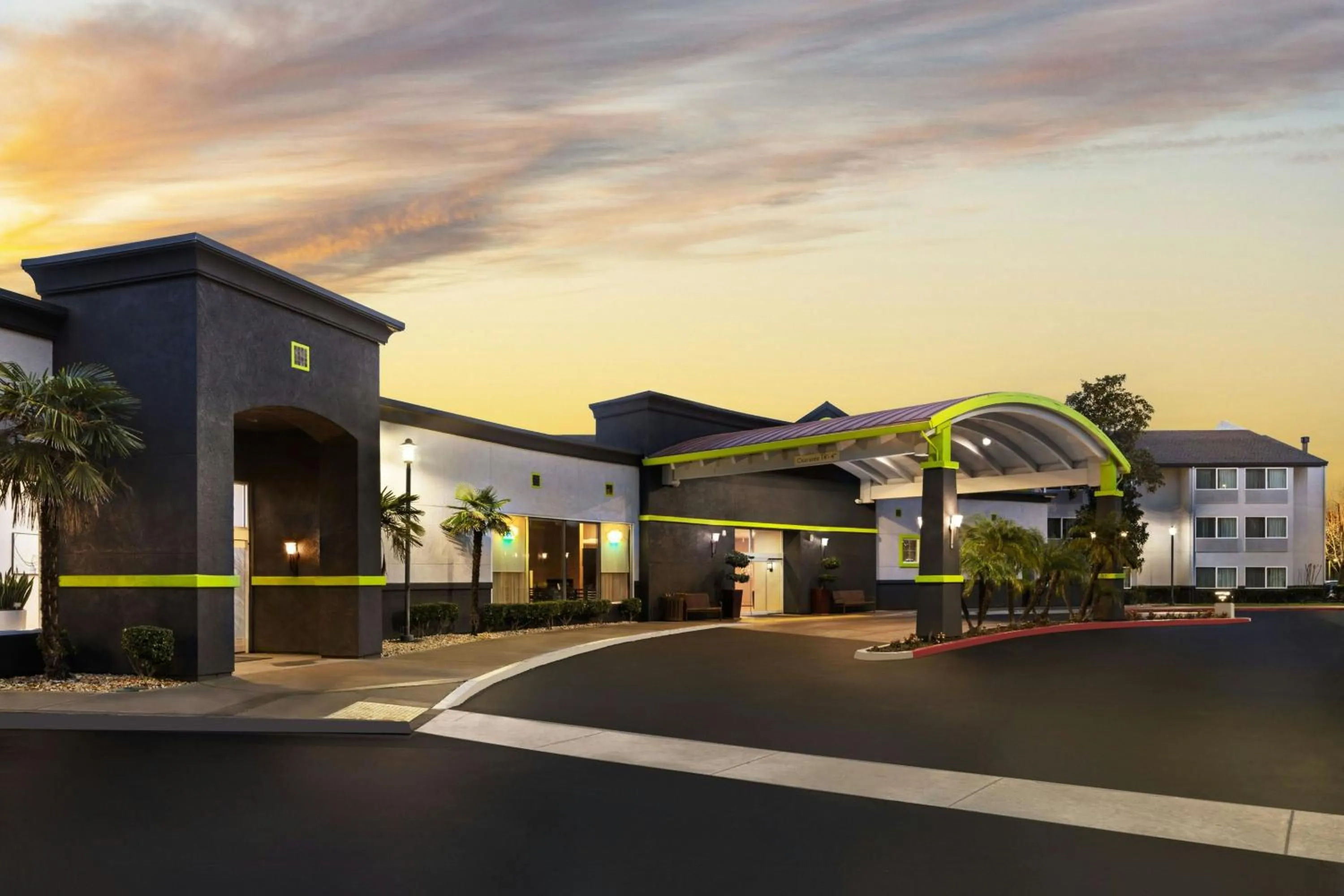 Property building in Courtyard by Marriott Sacramento Cal Expo