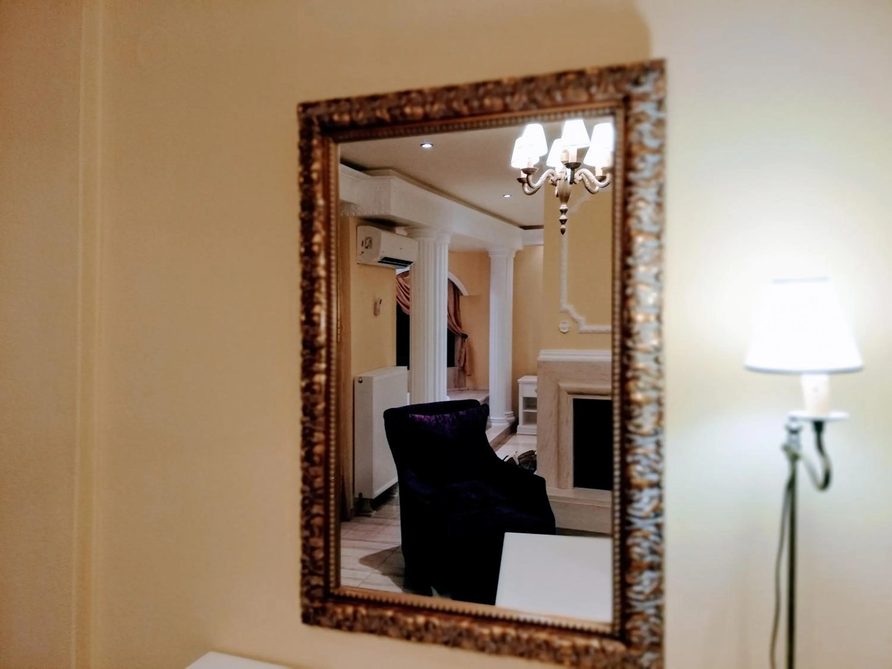 Decorative detail in Nymfes Hotel