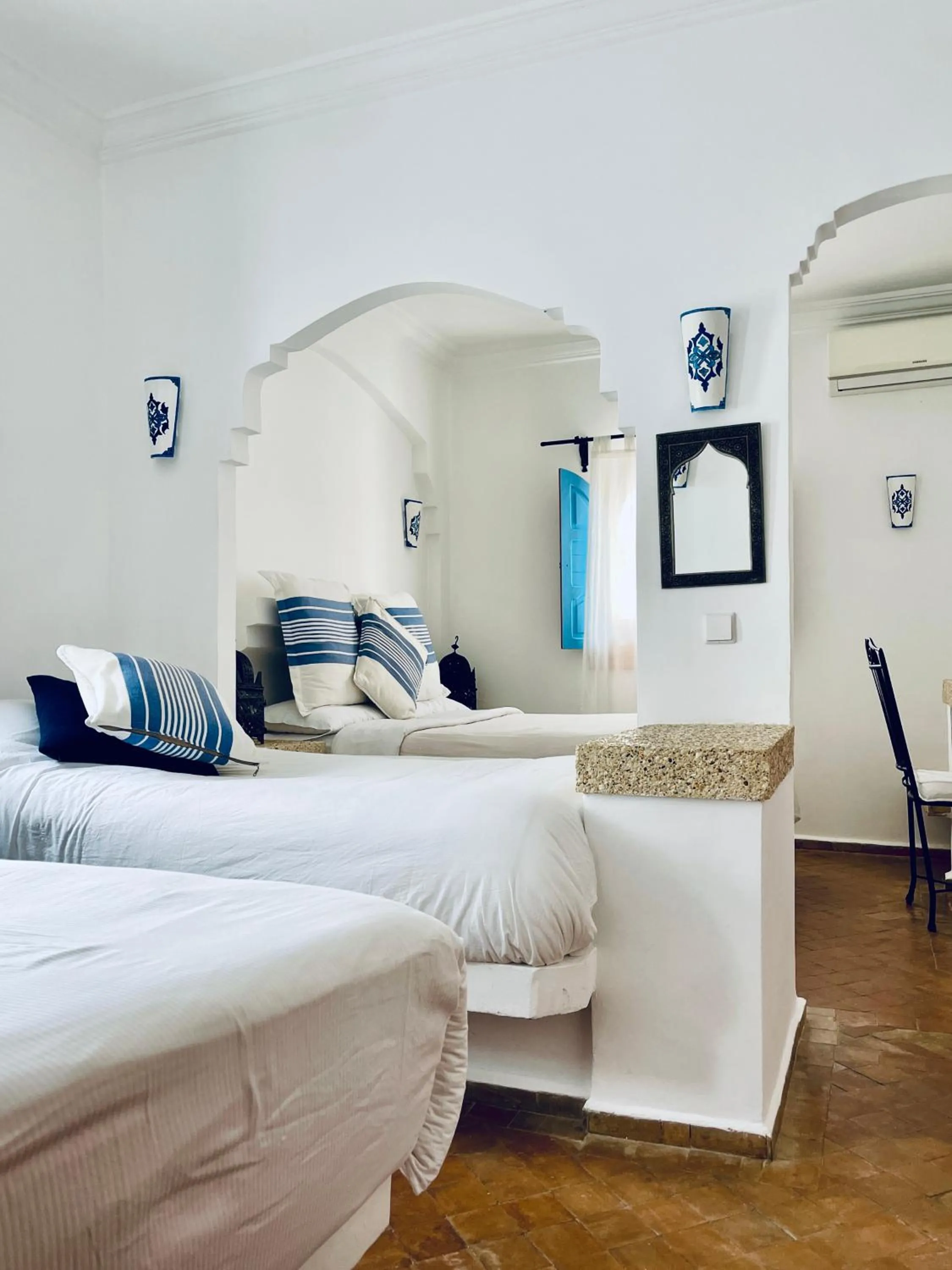 Bed in Hotel Al Alba Hammam & Restaurant