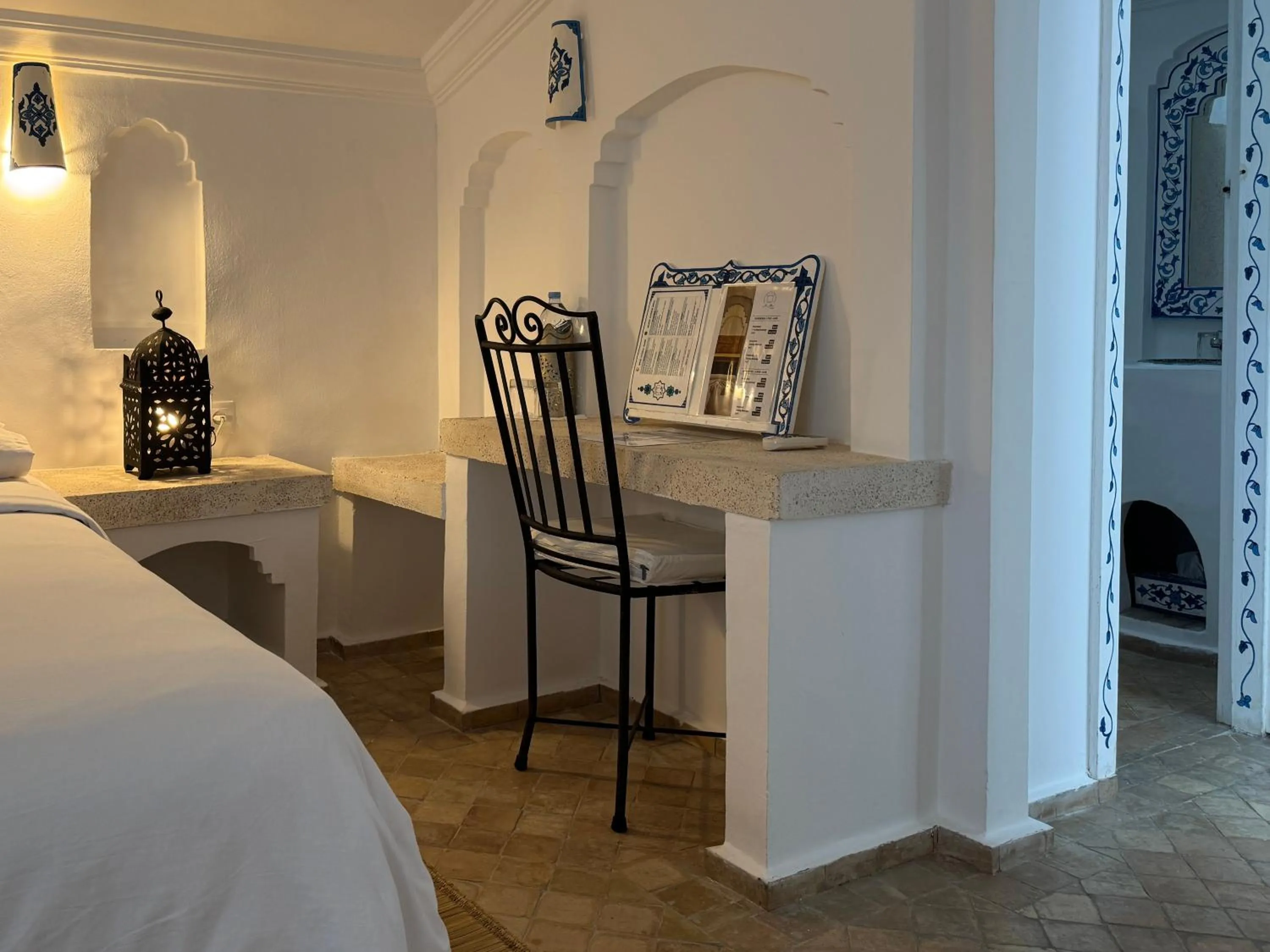 Bed in Hotel Al Alba Hammam & Restaurant