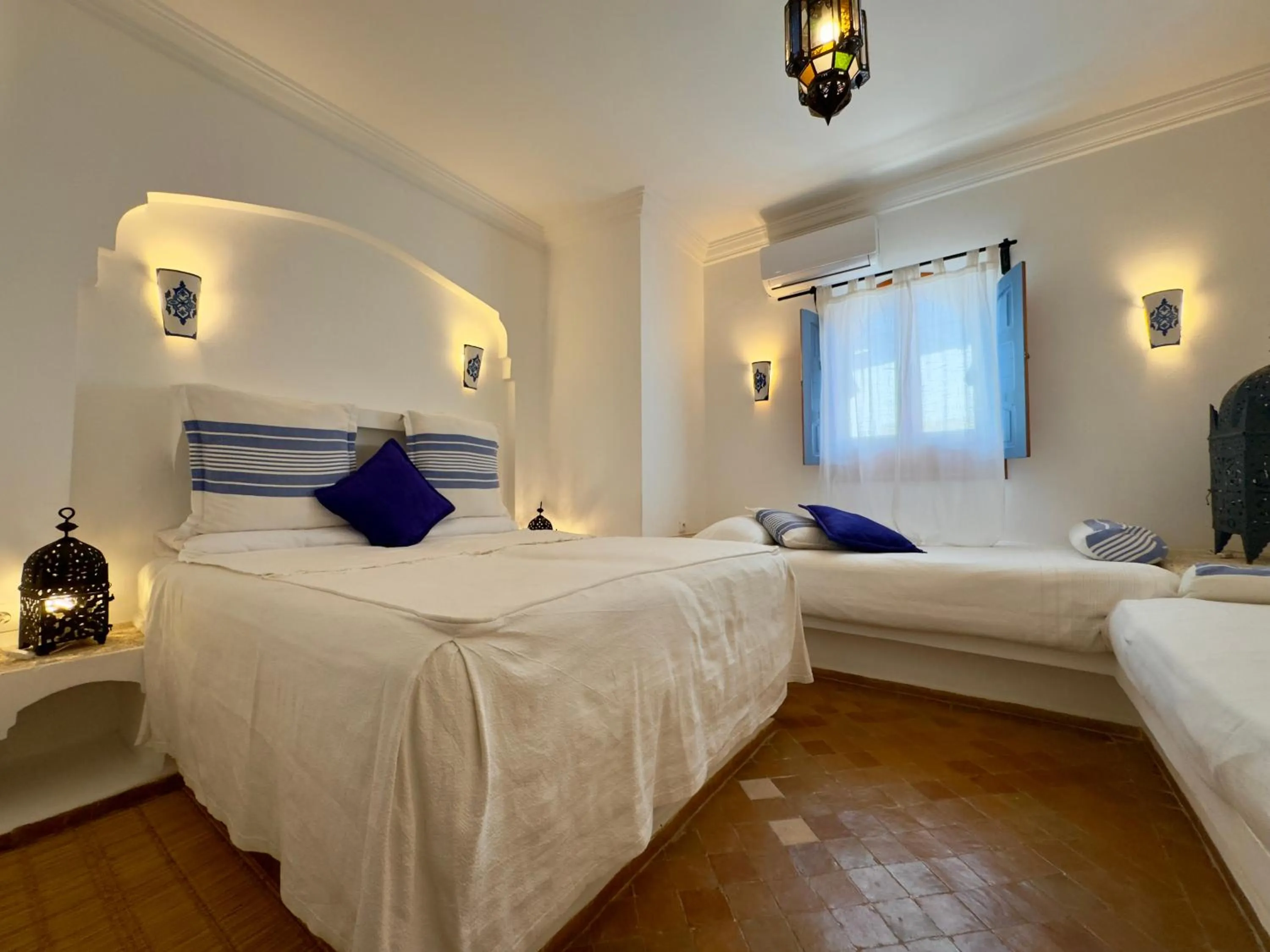 Bed in Hotel Al Alba Hammam & Restaurant