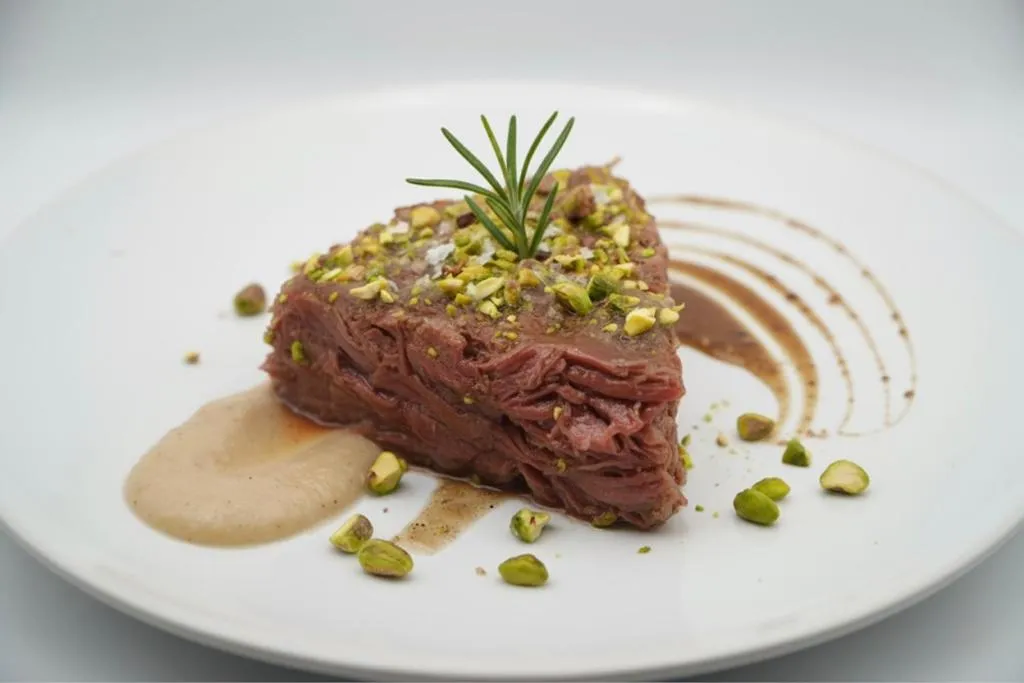 Restaurant/places to eat in Hotel Al Alba Hammam & Restaurant