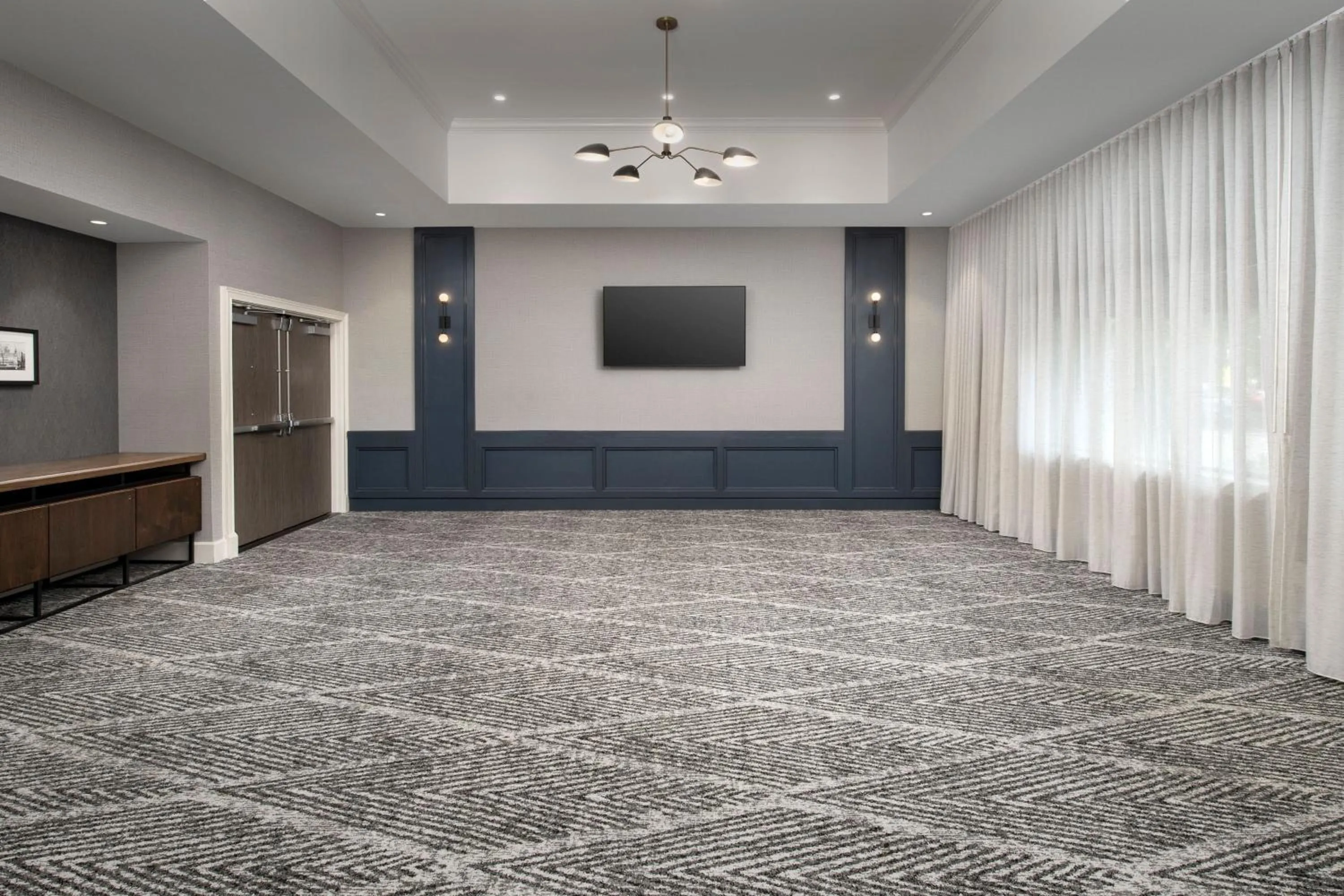 Meeting/conference room in Courtyard by Marriott Savannah Downtown - Historic District