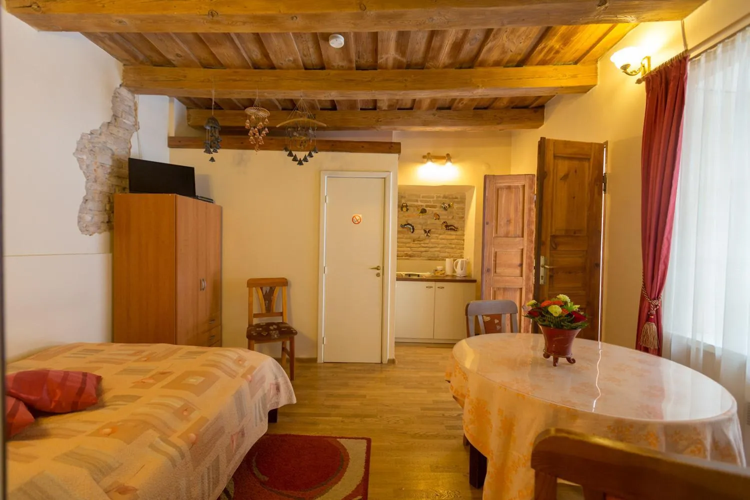 TV and multimedia, Bed in Bernardinu B&B House