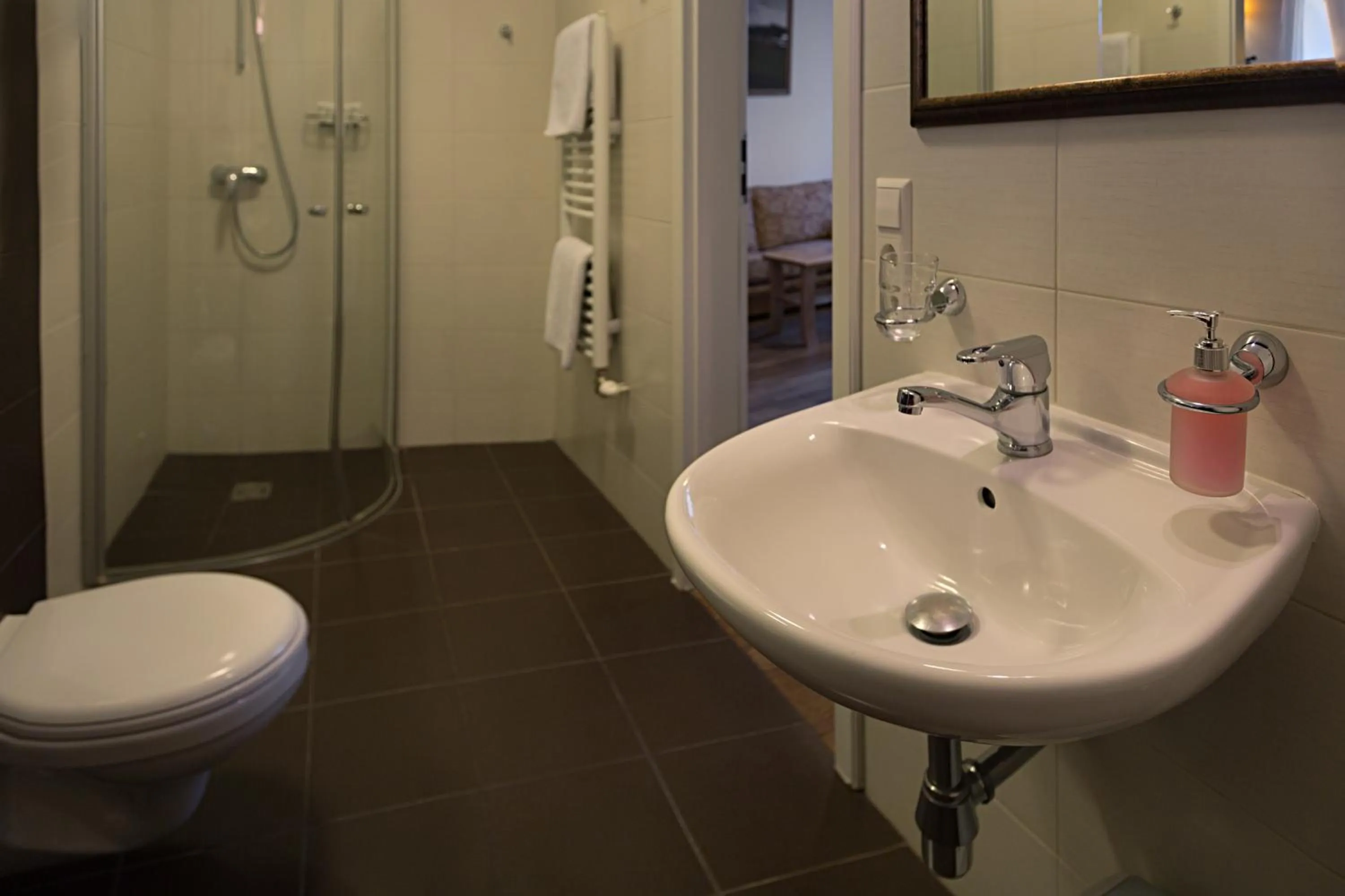 Shower in Bernardinu B&B House