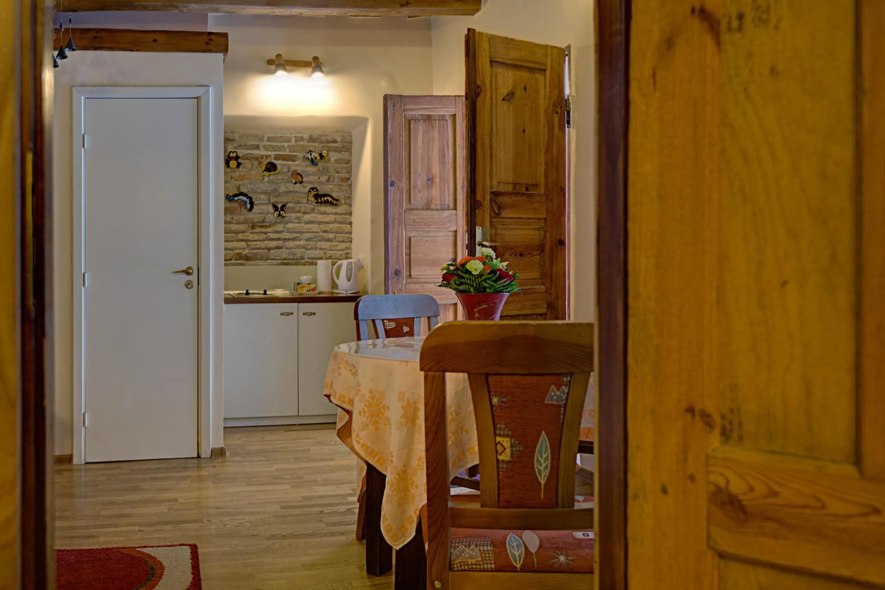 Kitchen or kitchenette in Bernardinu B&B House