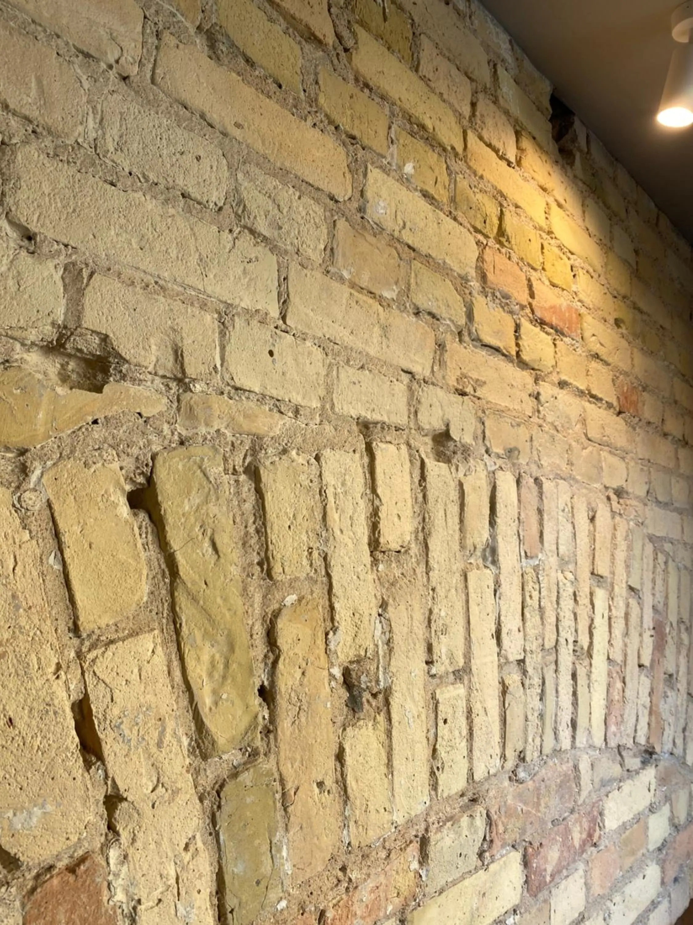 Decorative detail in Bernardinu B&B House