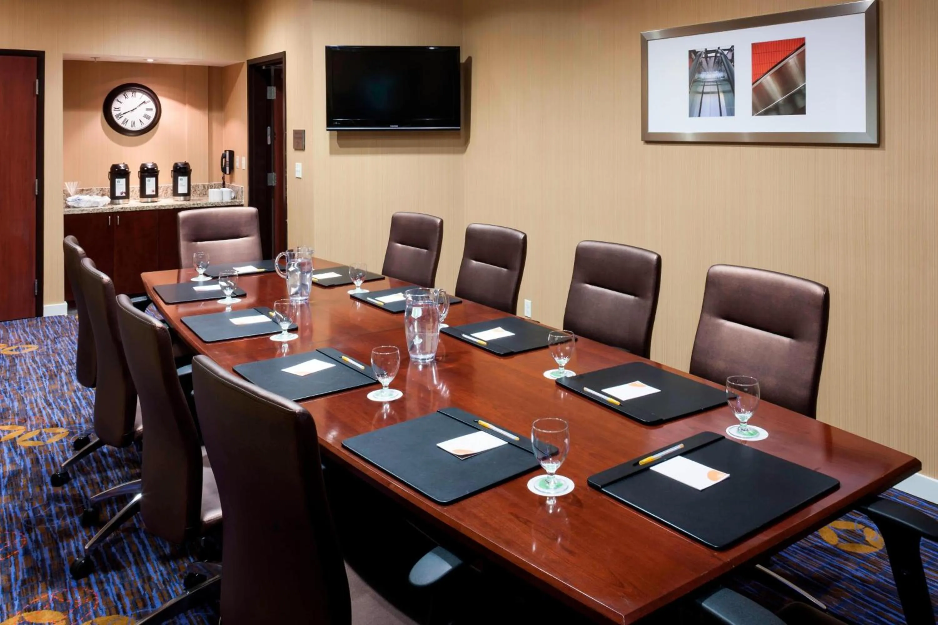 Meeting/conference room in Courtyard by Marriott Seattle Kirkland