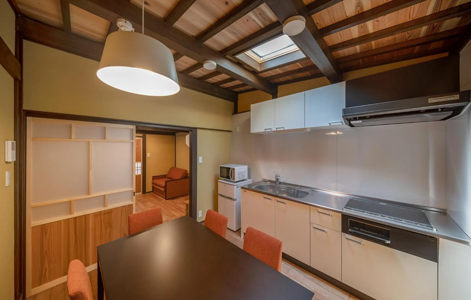 Kitchen or kitchenette in Obama Machiya Stay