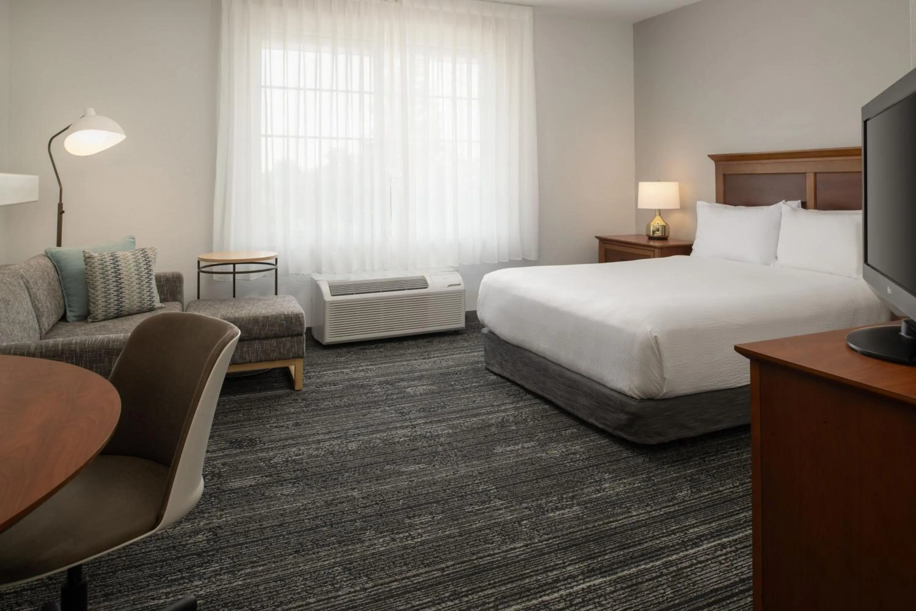 Bedroom, Bed in TownePlace Suites San Jose Campbell