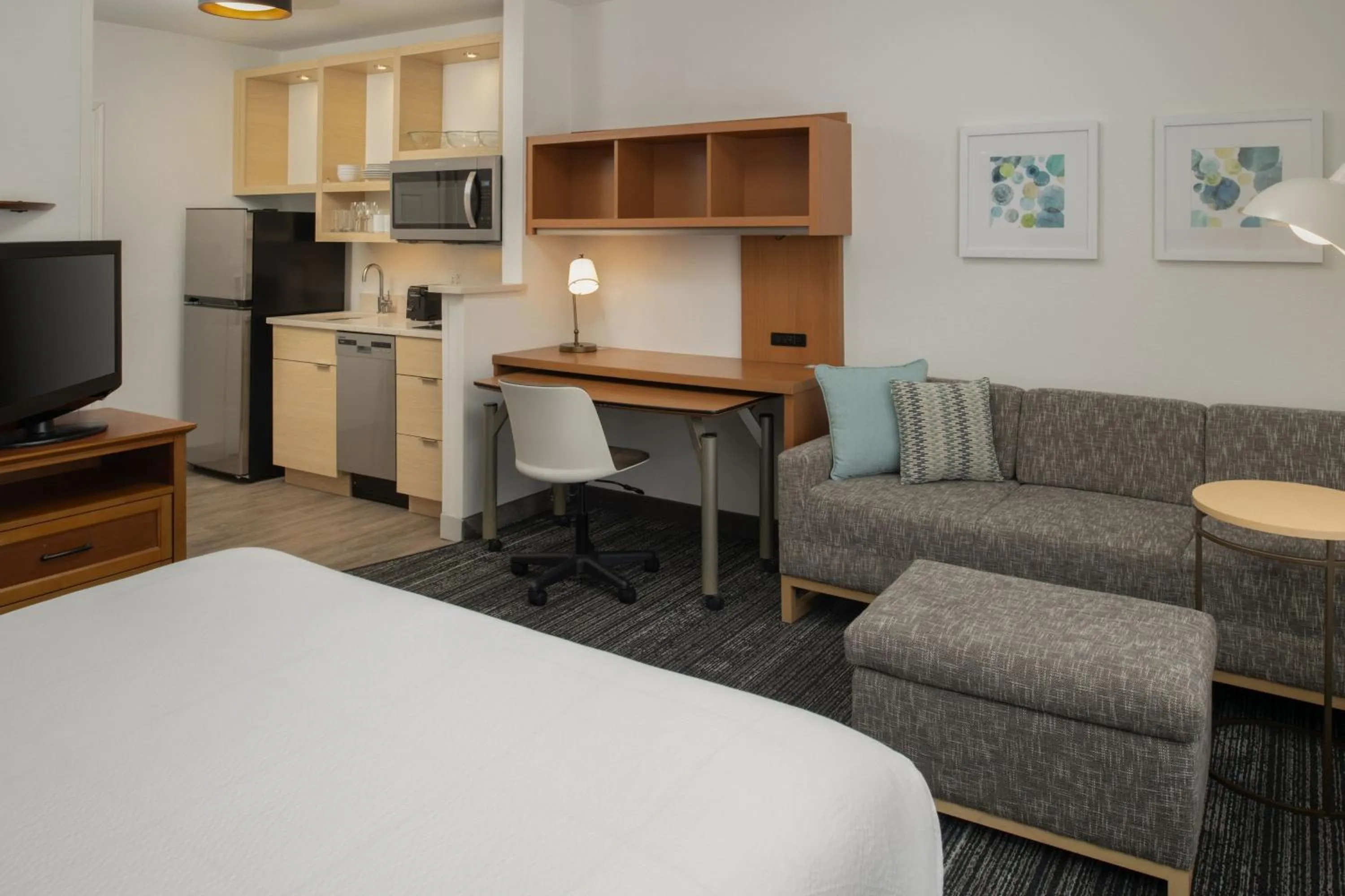 Photo of the whole room in TownePlace Suites San Jose Campbell