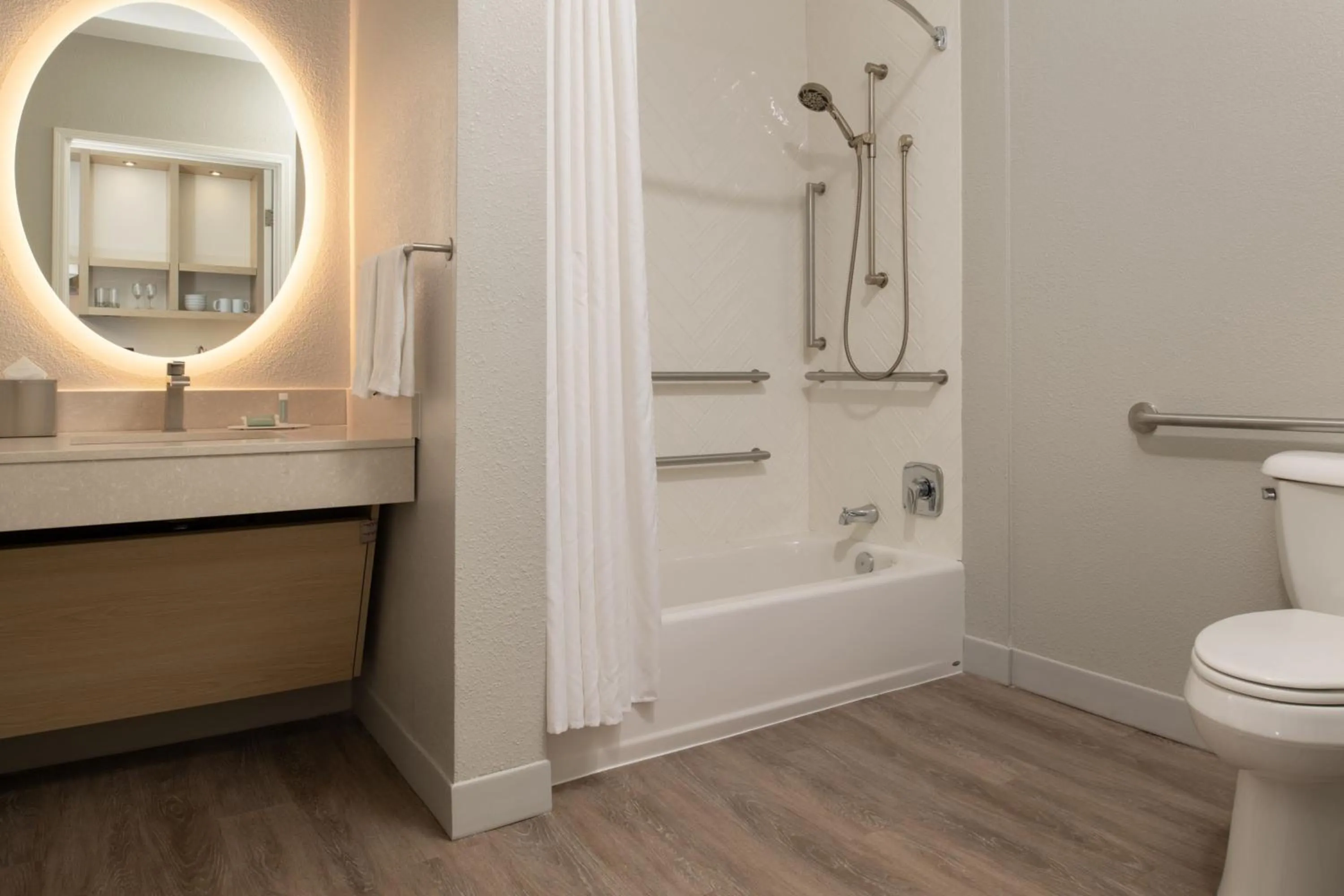 Bathroom in TownePlace Suites San Jose Campbell