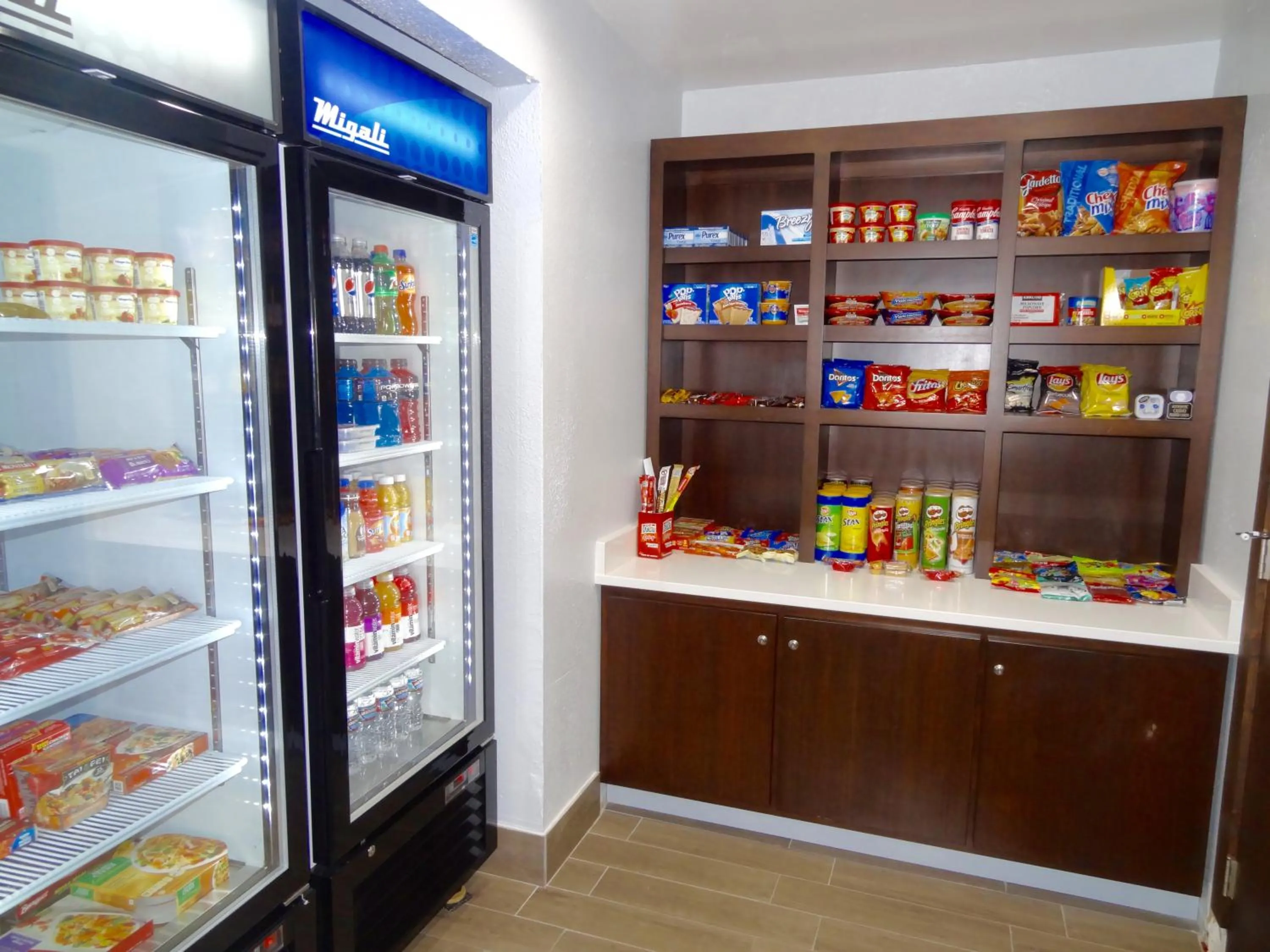 Food and drinks in Ramada by Wyndham Coeur d'Alene