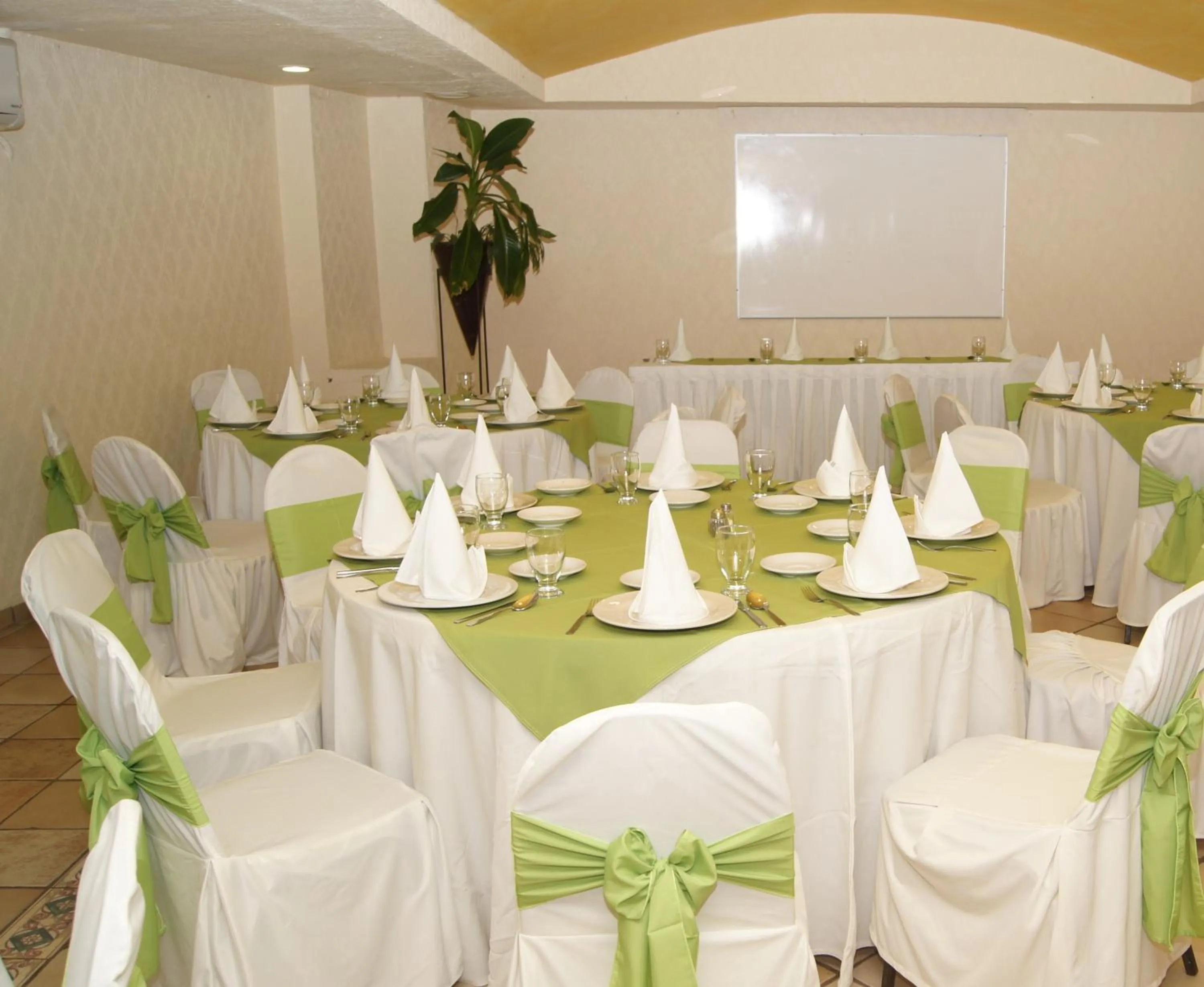 Banquet/Function facilities in Hotel Miraflores Villahermosa