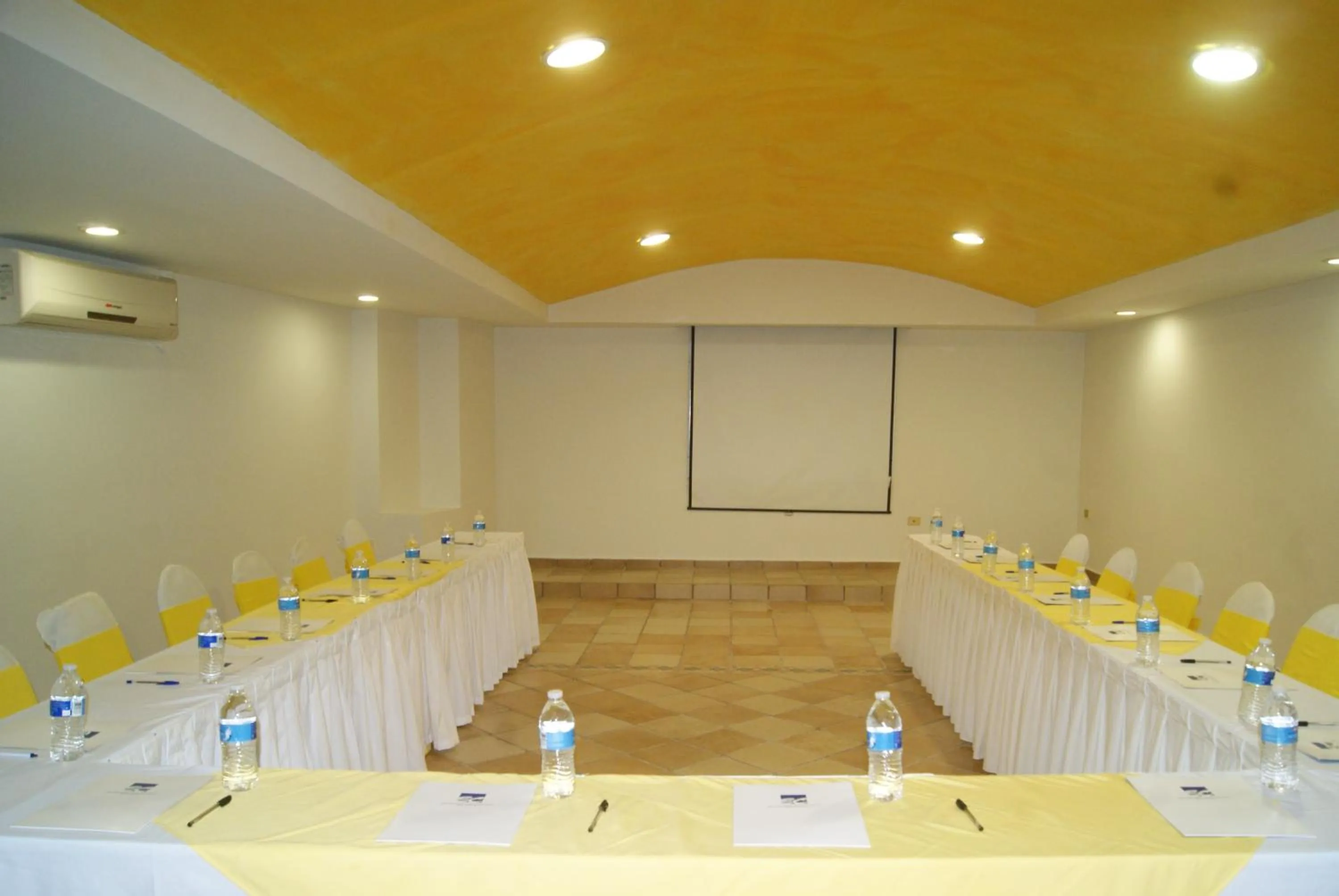 Banquet/Function facilities in Hotel Miraflores Villahermosa
