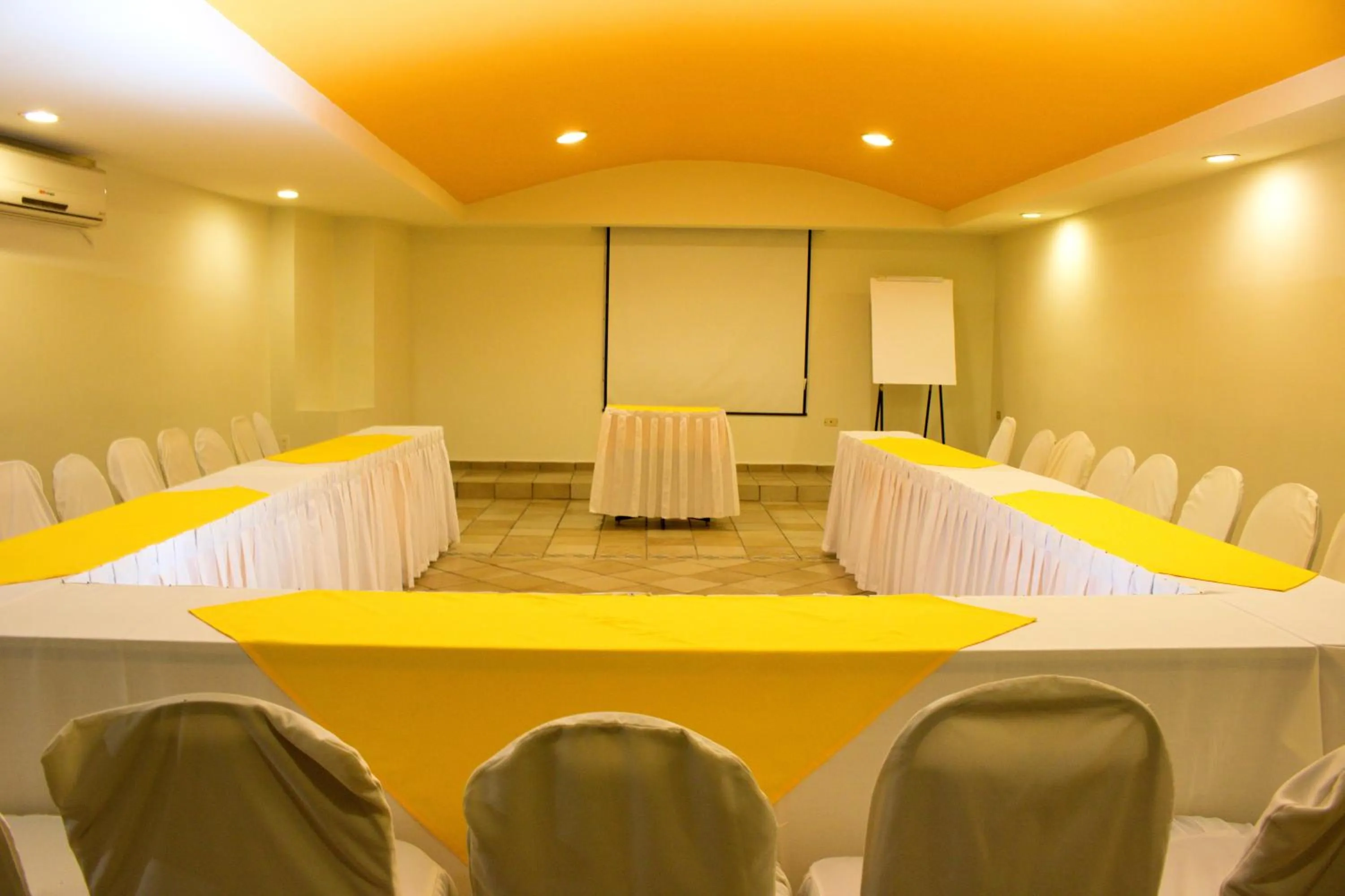 Meeting/conference room in Hotel Miraflores Villahermosa