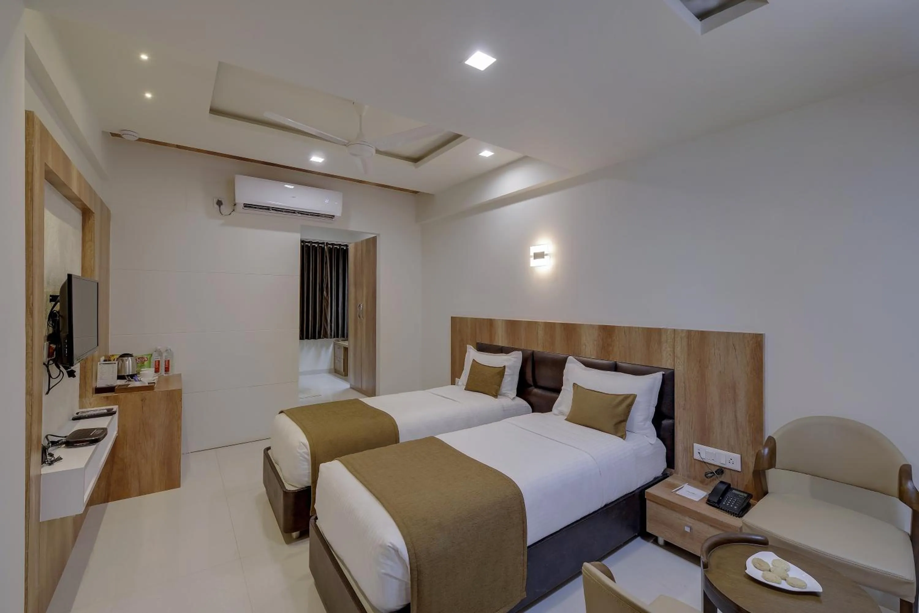 Other, Bed in Hotel City Inn