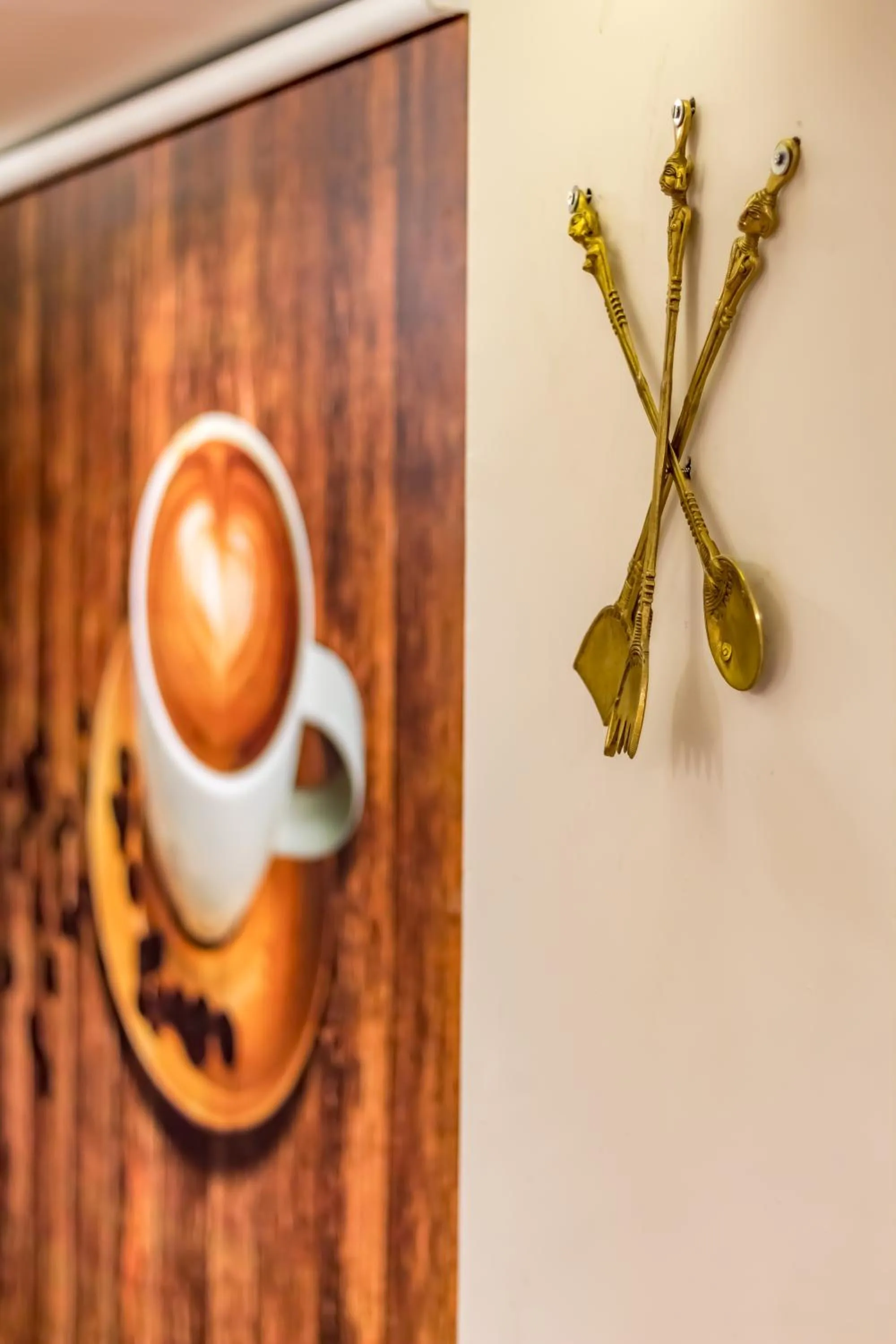 Restaurant/places to eat in Hotel City Inn