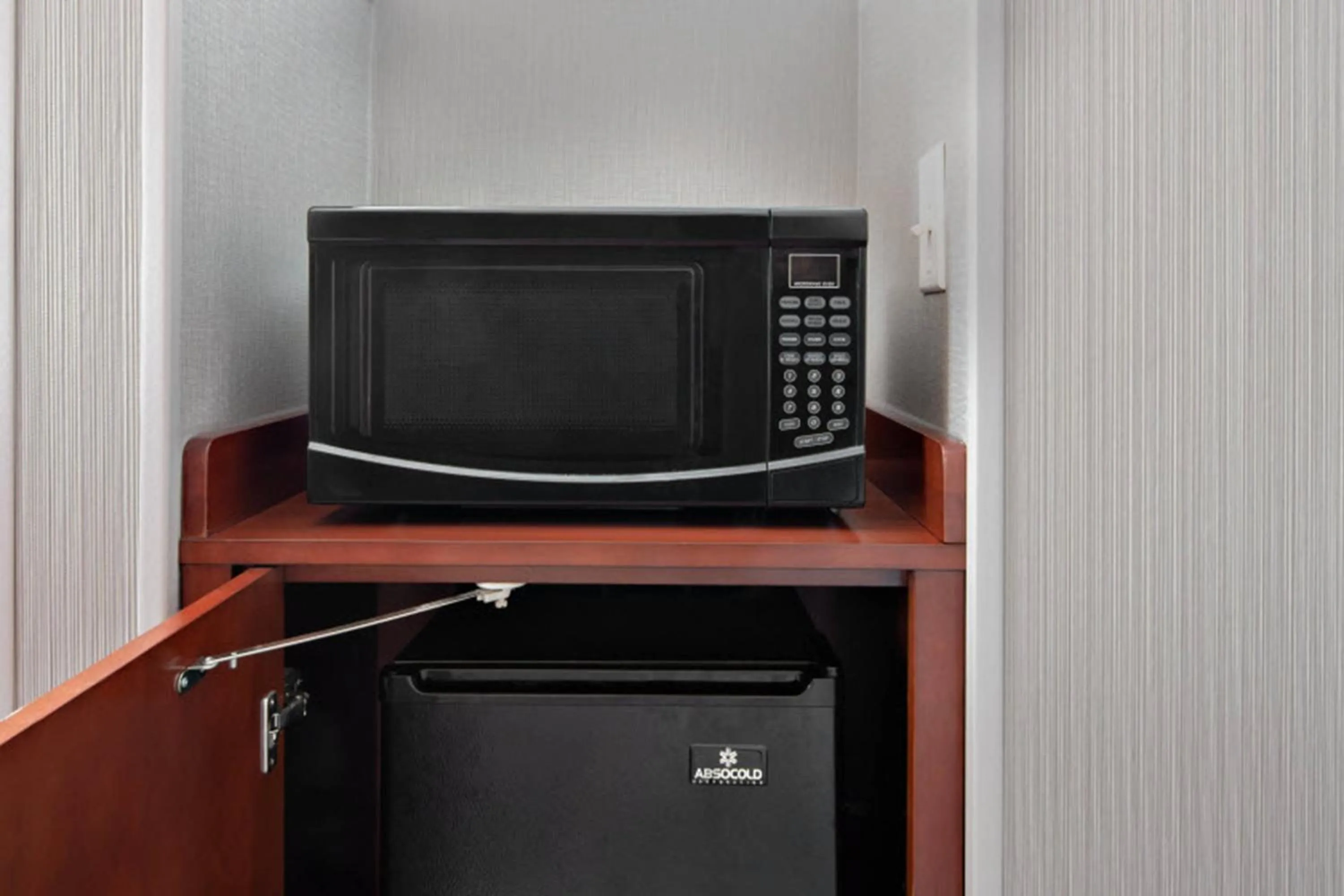 Photo of the whole room in Courtyard by Marriott Raleigh North/Triangle Town Center