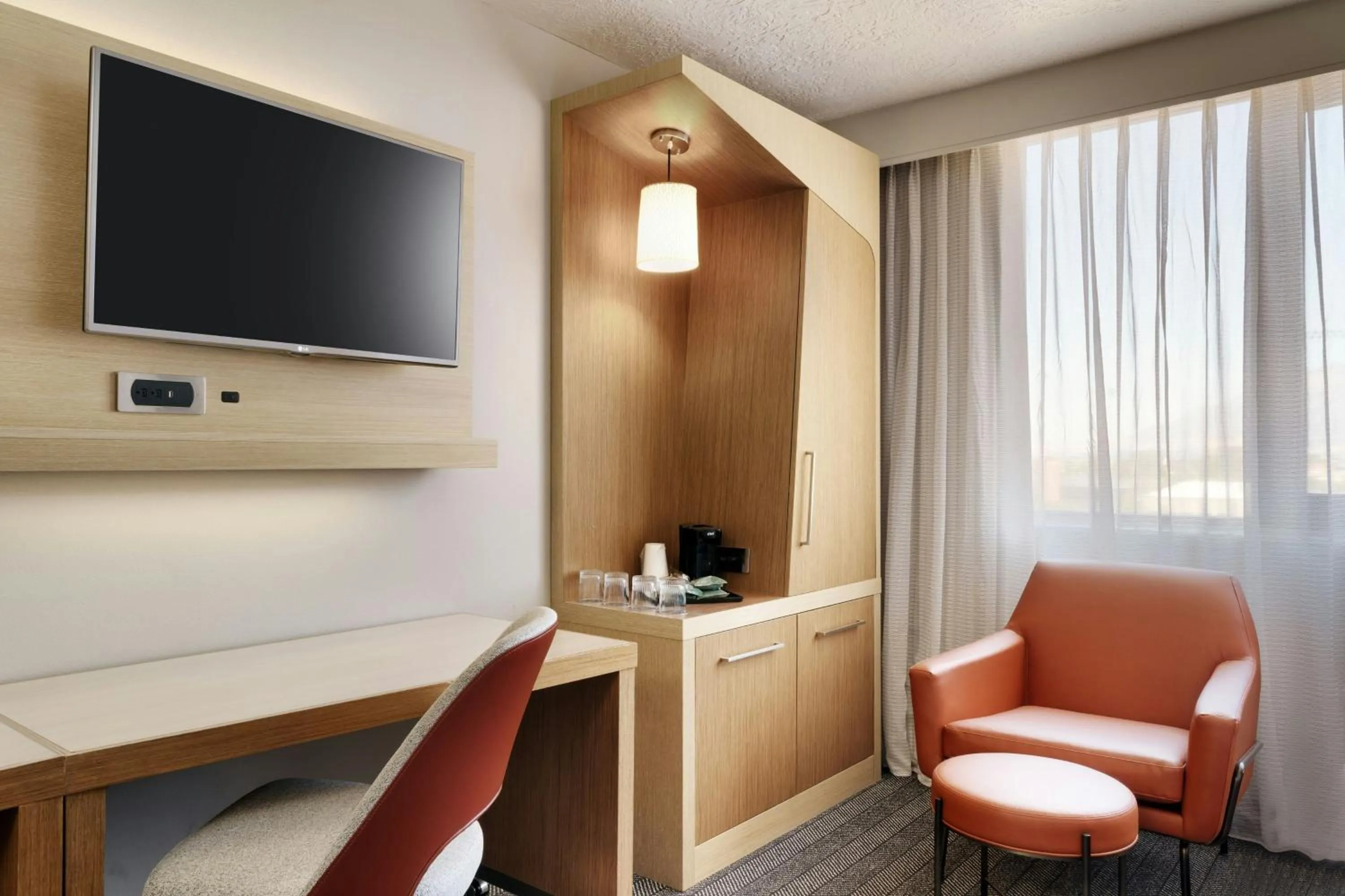 Photo of the whole room in Courtyard by Marriott Ogden