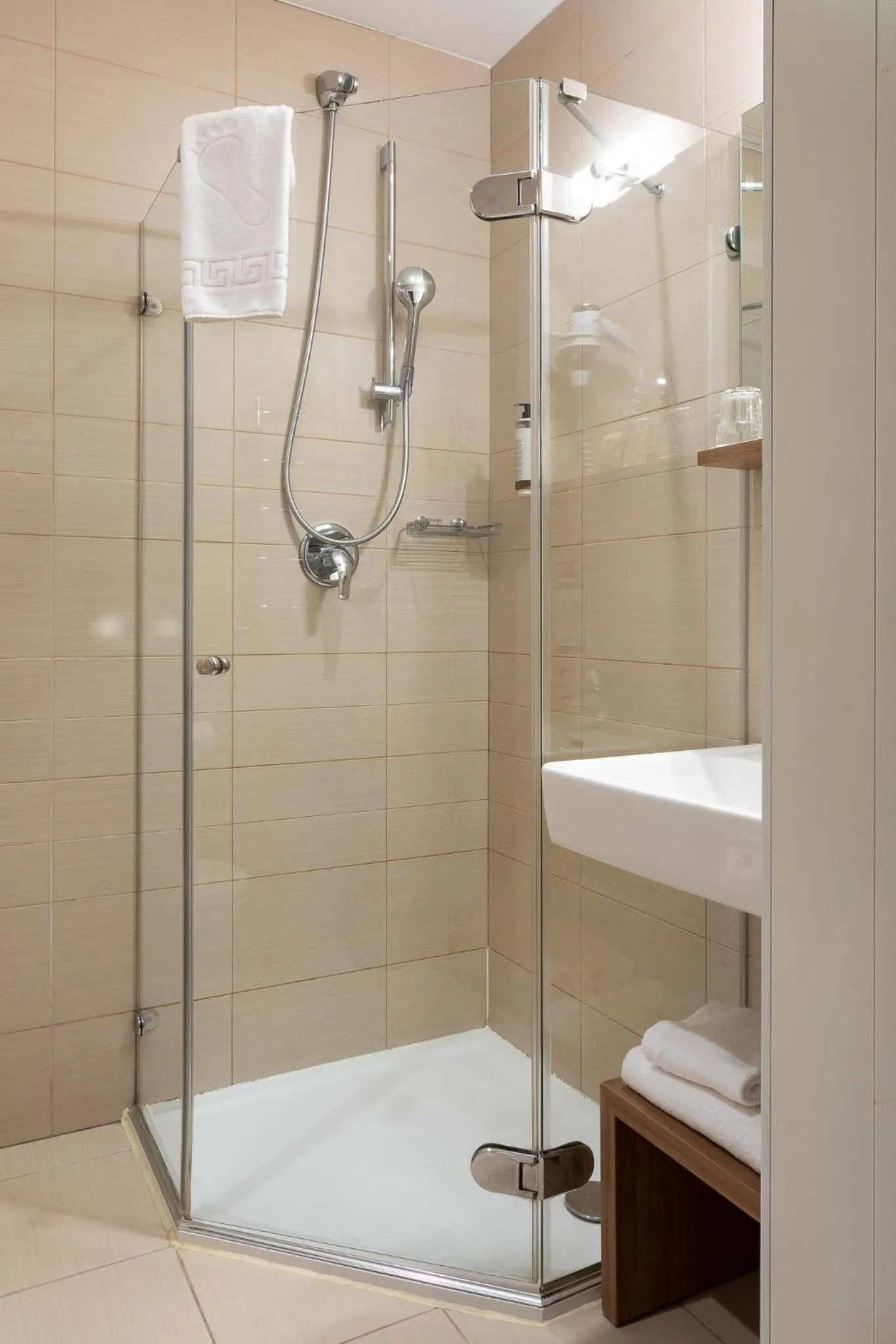 Shower in City Hotels Algirdas