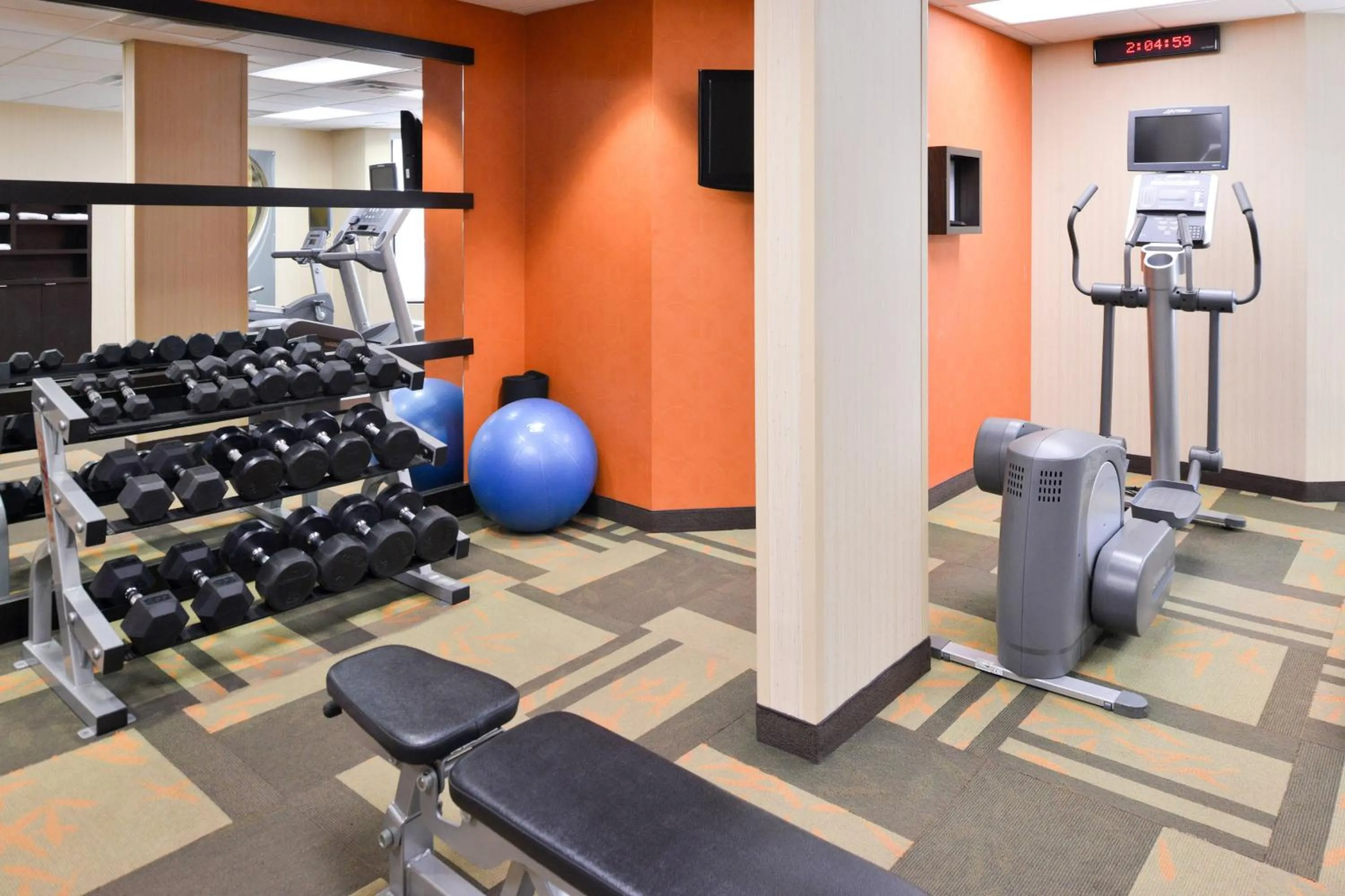 Fitness centre/facilities in Courtyard Tampa North / I-75 Fletcher