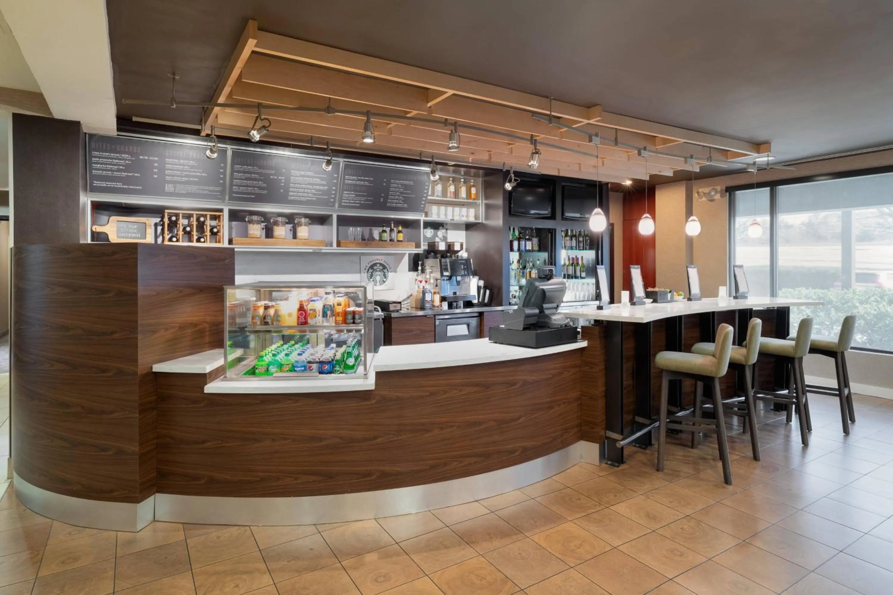 Lounge or bar in Courtyard by Marriott Princeton