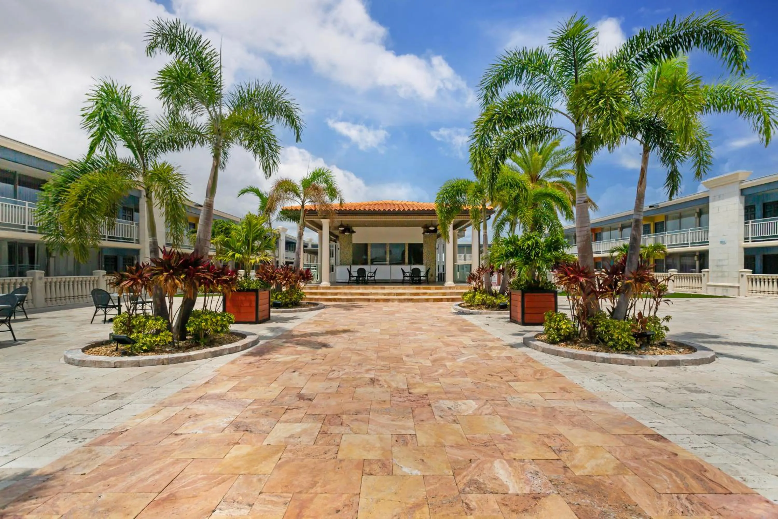 Garden view in Quality Inn and Conference Center Tampa-Brandon