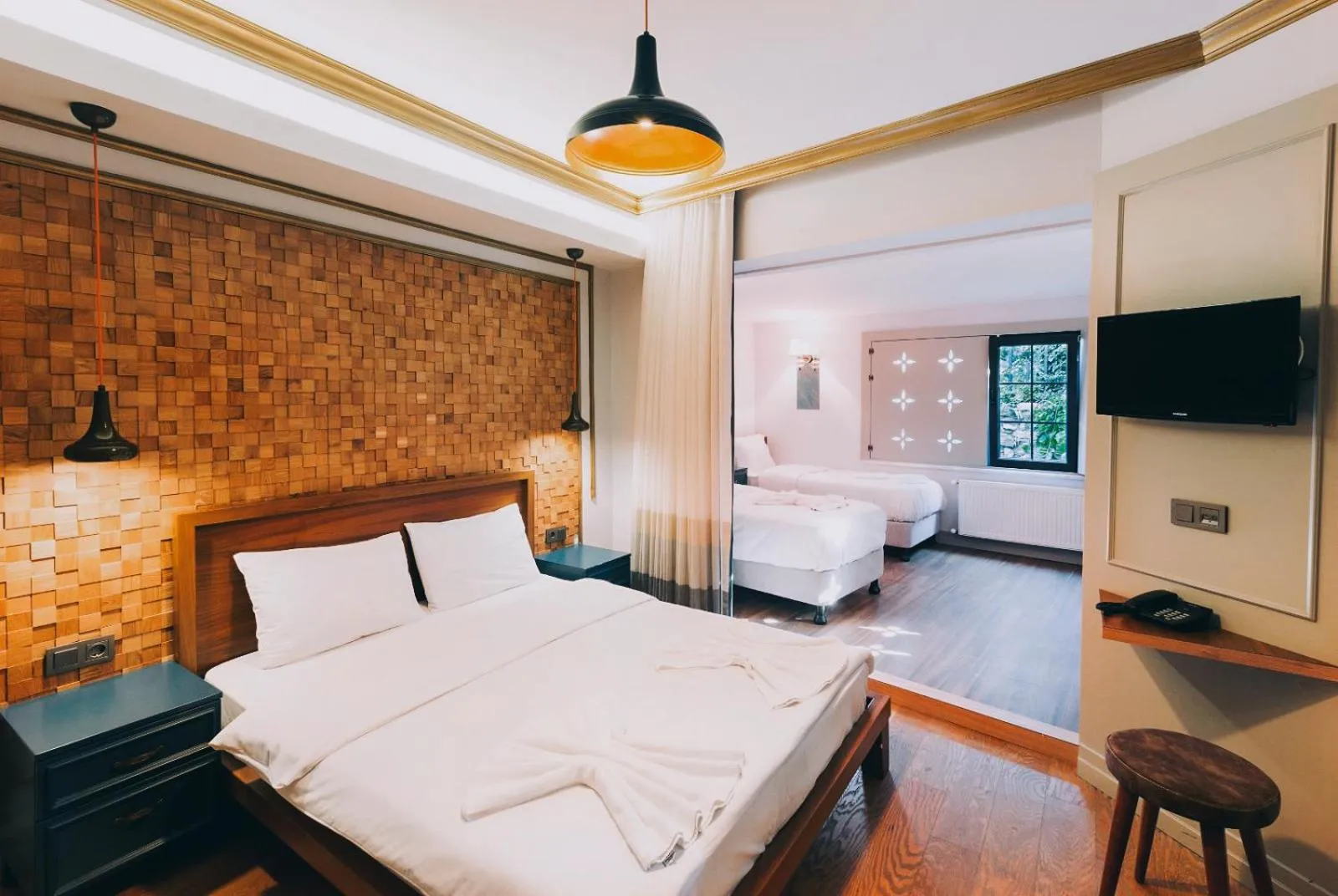 Bed in Sublime Porte Hotel